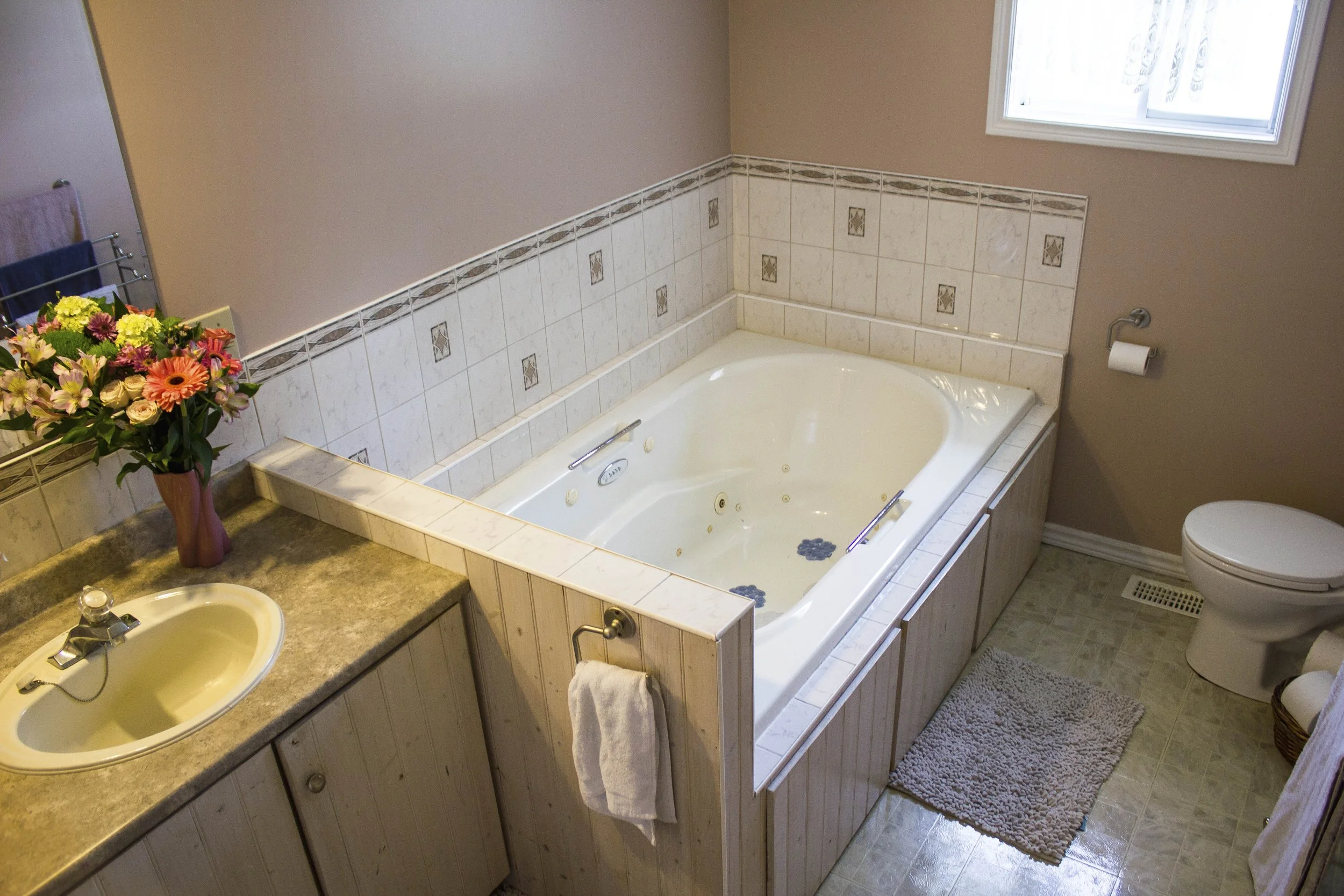 main_bathroom.jpg