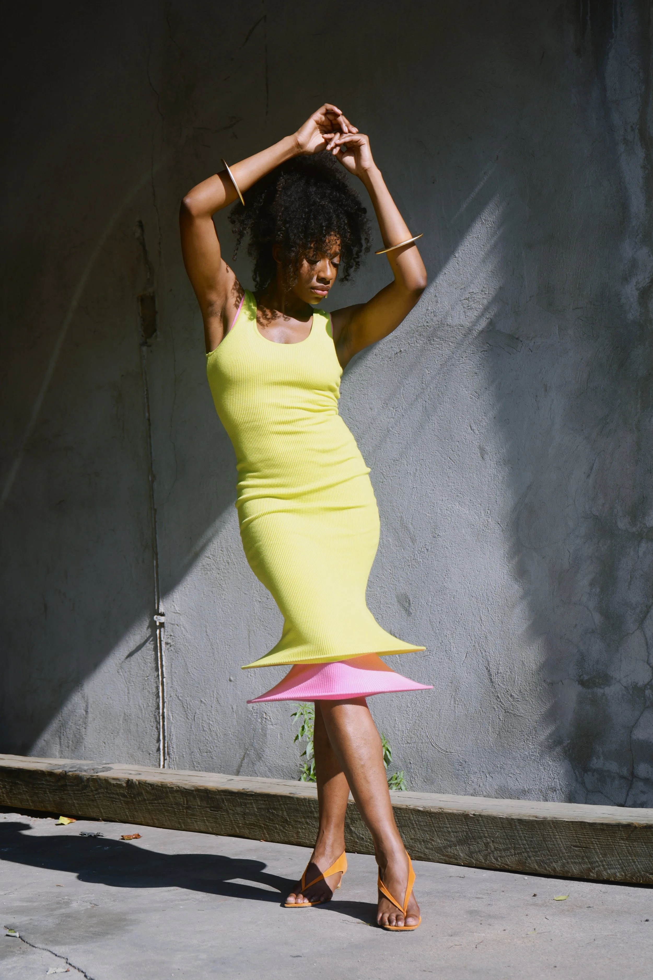 Tezza-1909 resized.jpg