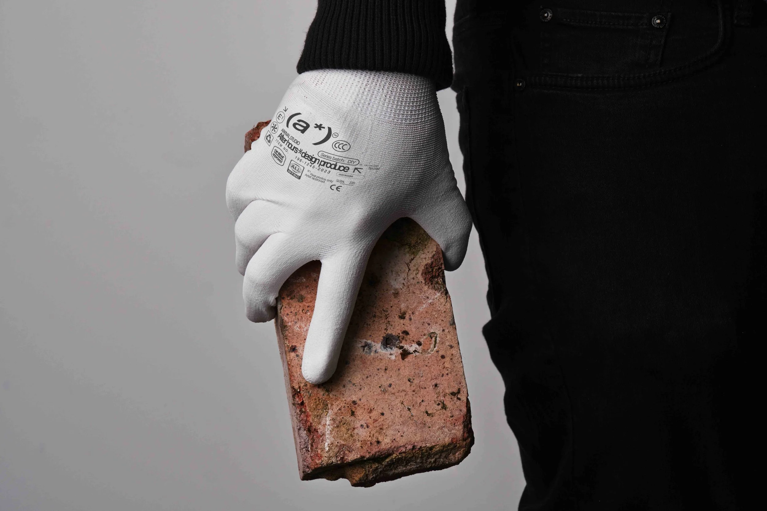 ARKIVAL_DIY_GLOVES_02_1.jpg