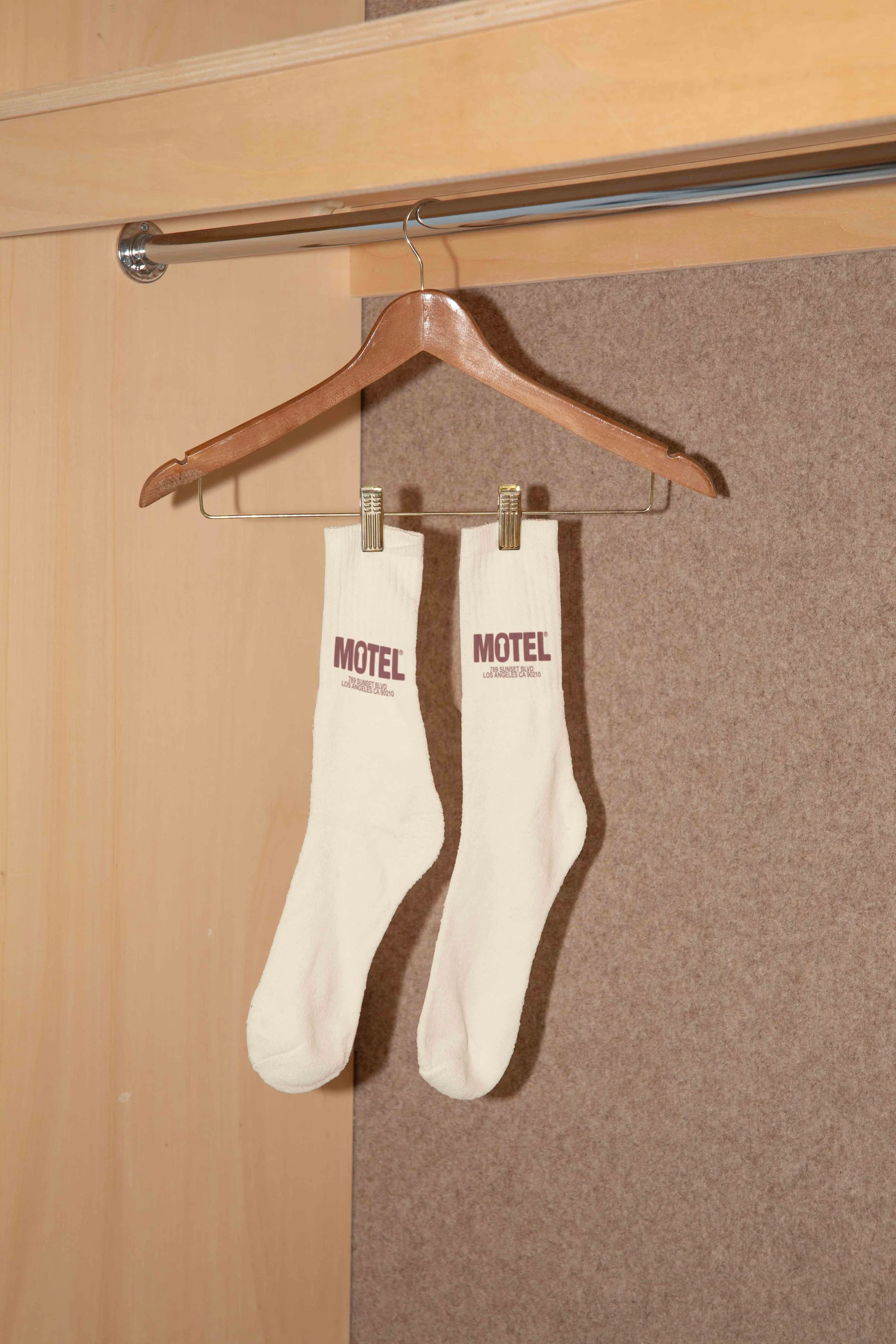 ARKIVAL_MOTEL_SOCKS_01.jpg
