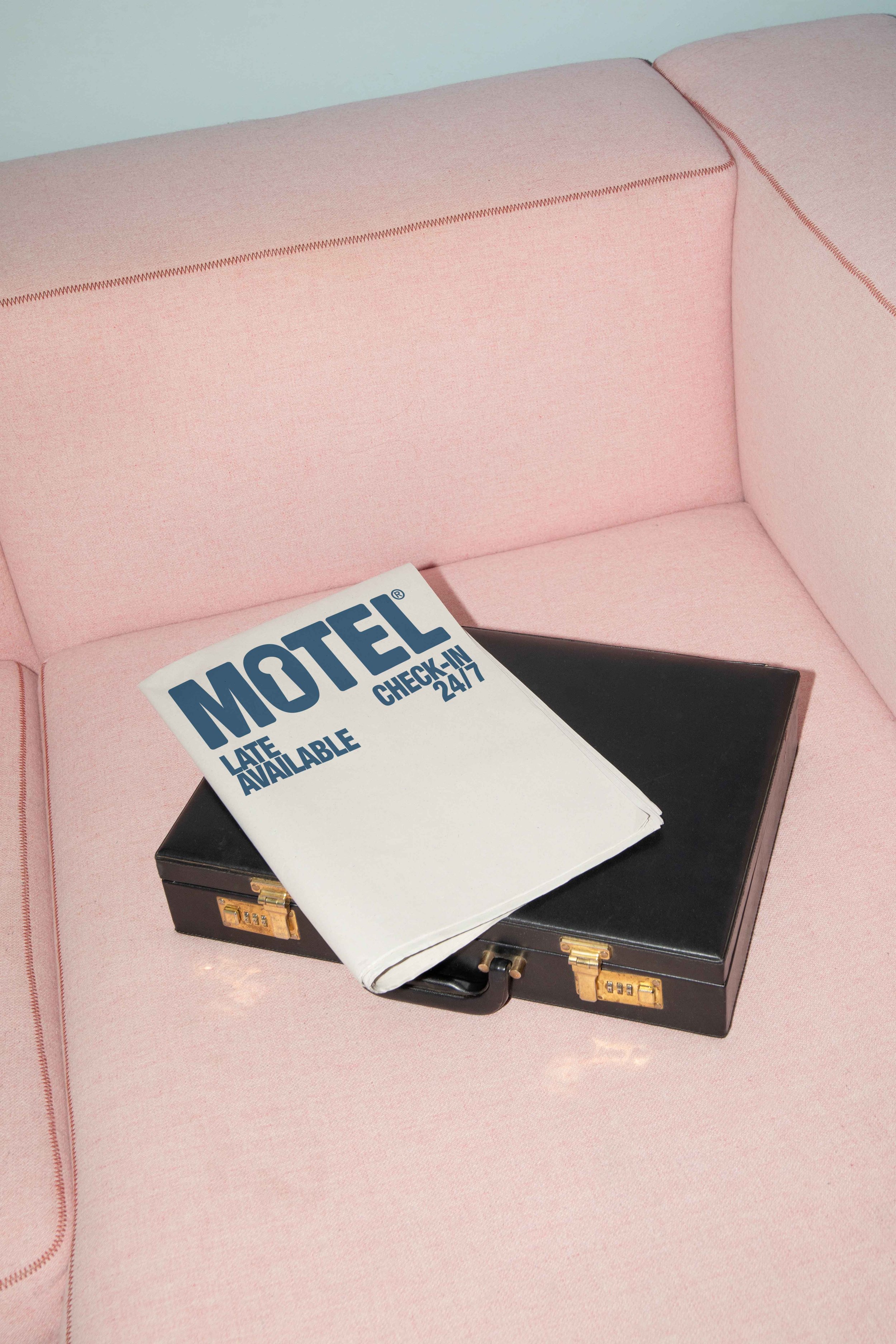 FORMAT_MOTEL_NEWSPAPER_01b.jpg