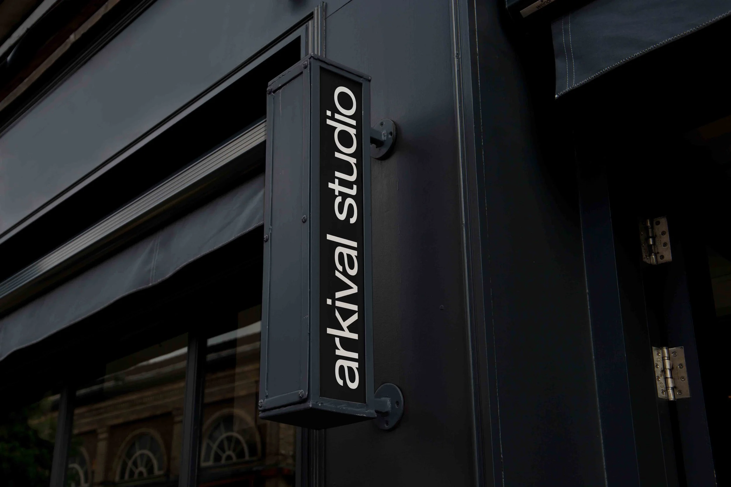 ARKIVAL_B3_SIGNAGE_13.jpg