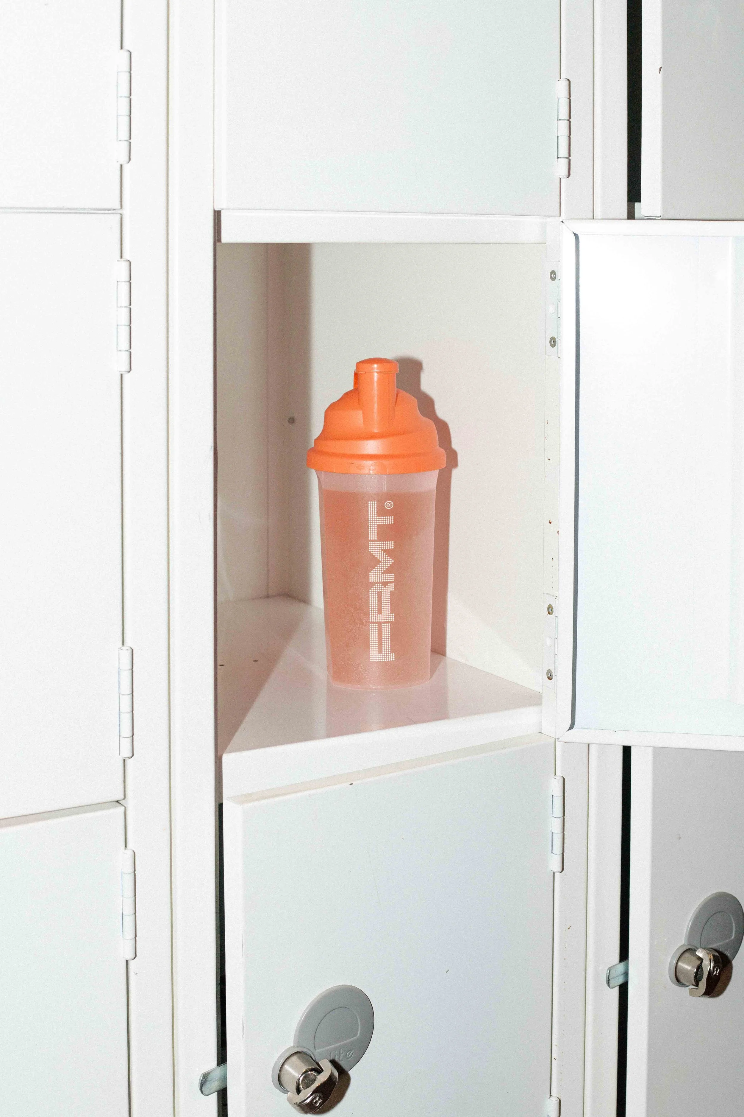 FORMAT_ATHLETE_PROTEIN_SHAKER_03.jpg