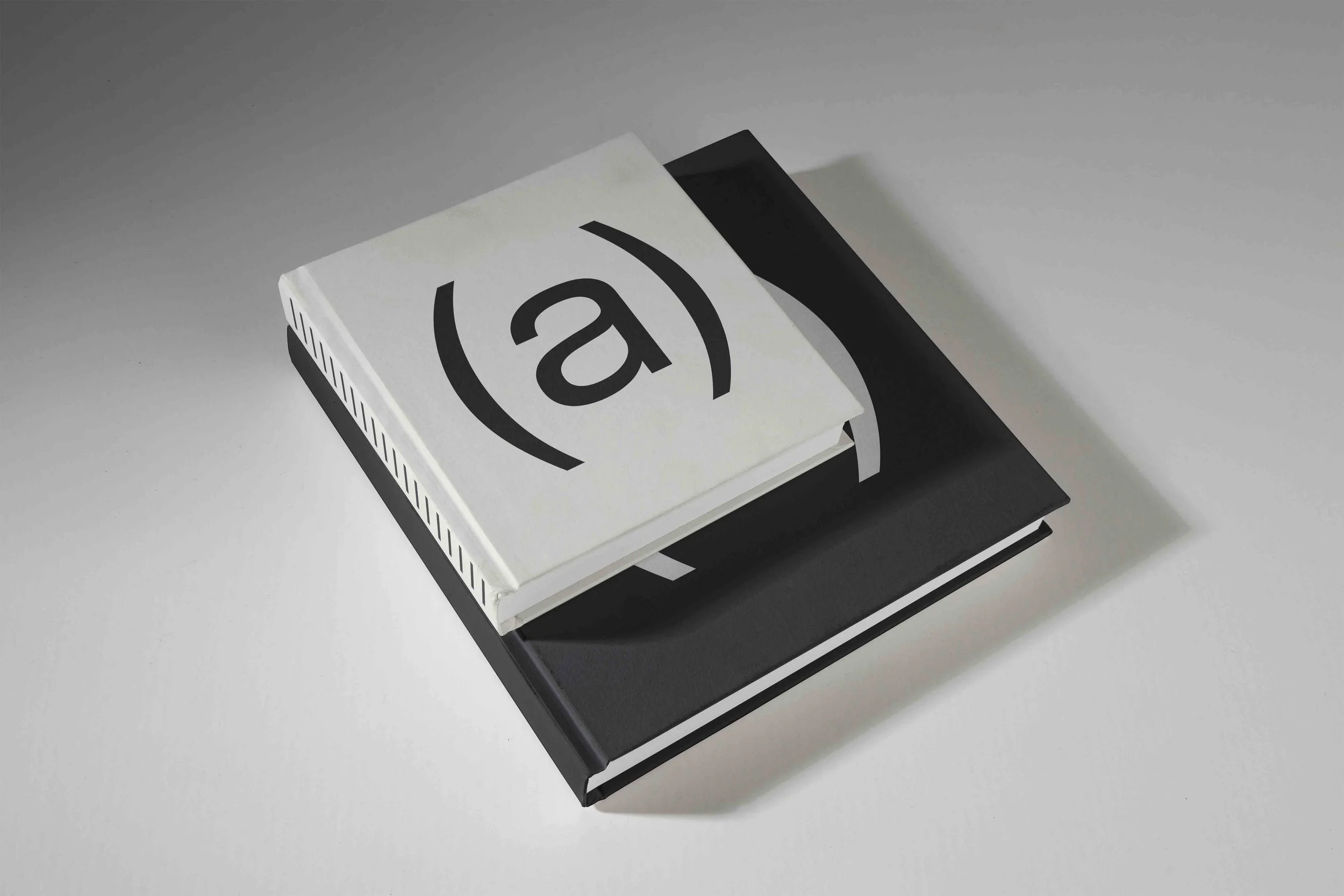 ARKIVAL_SQUARE_BOOKS_05.jpg