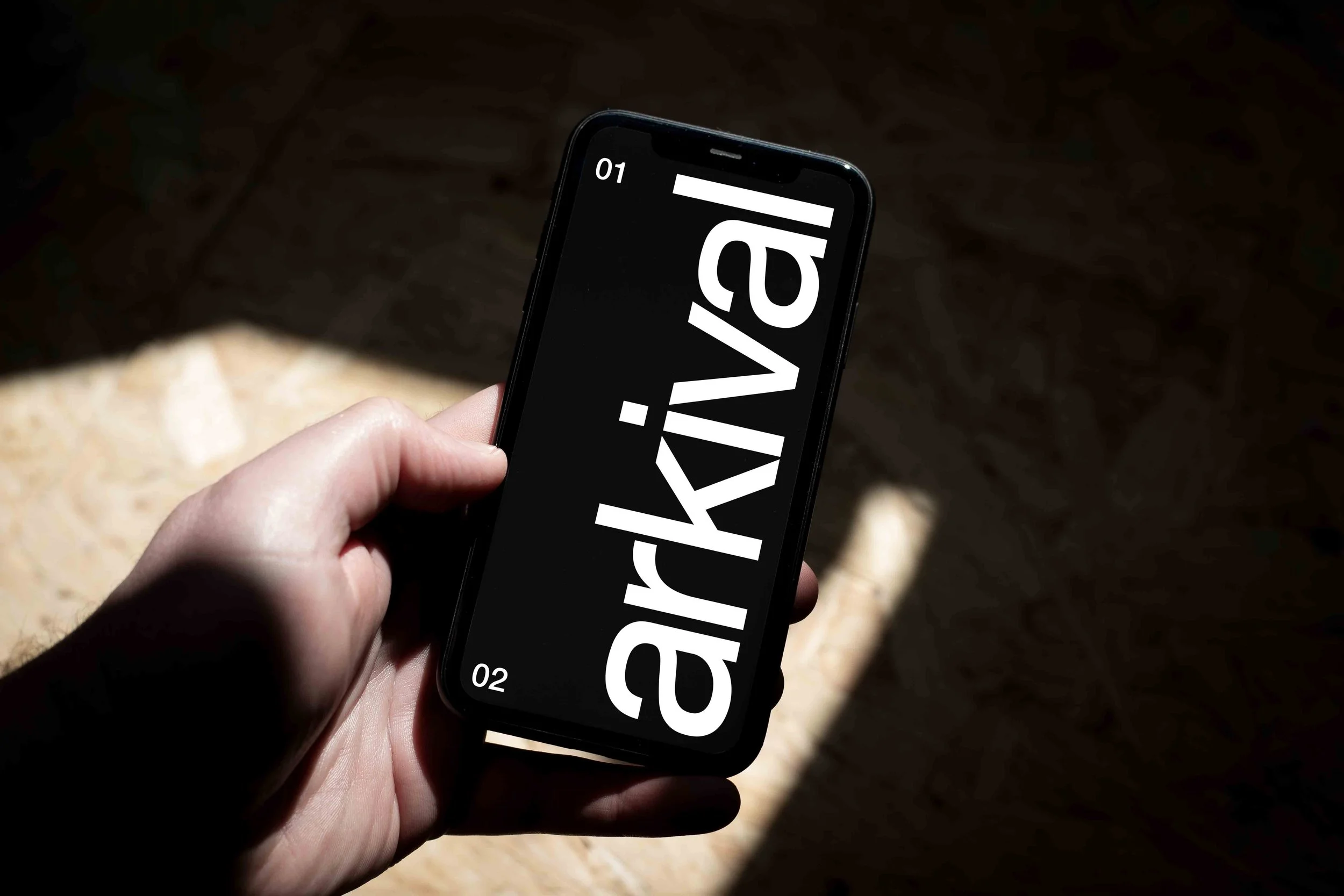 ARKIVAL_B2_IPHONE11_01_1.jpg