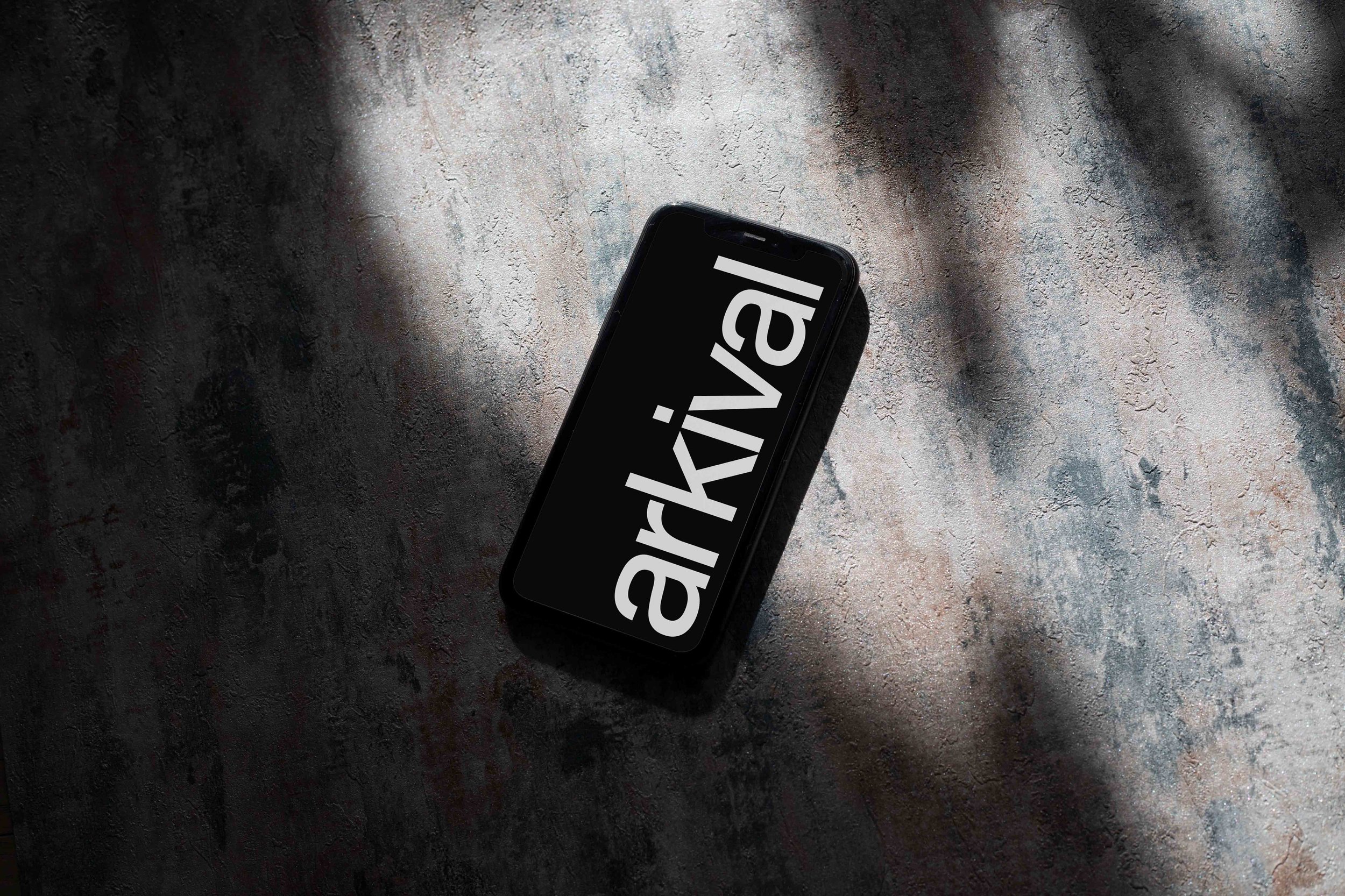 ARKIVAL_B2_IPHONE11_02_1.jpg