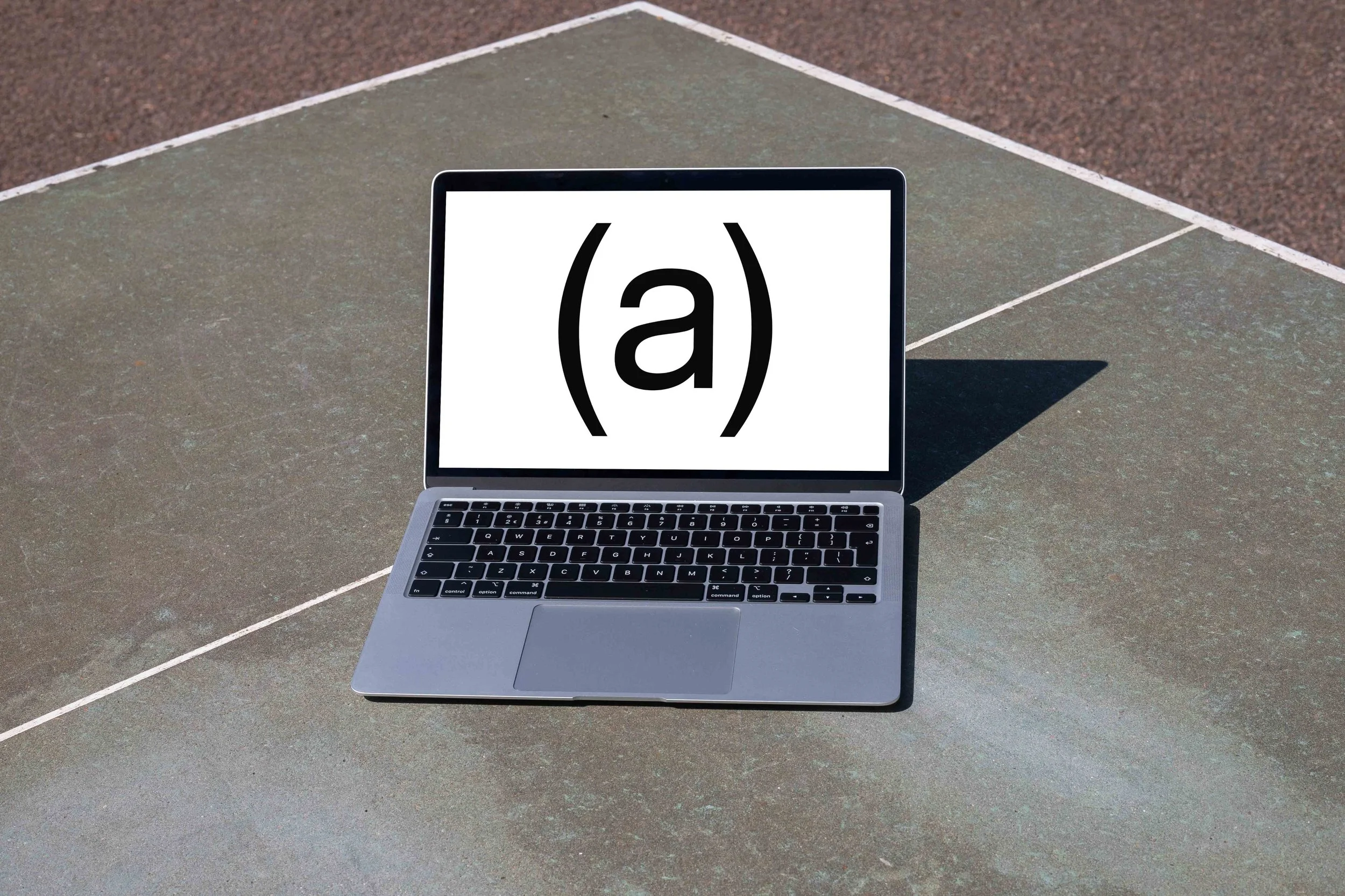 ARKIVAL_B2_MACBOOK_01.jpg