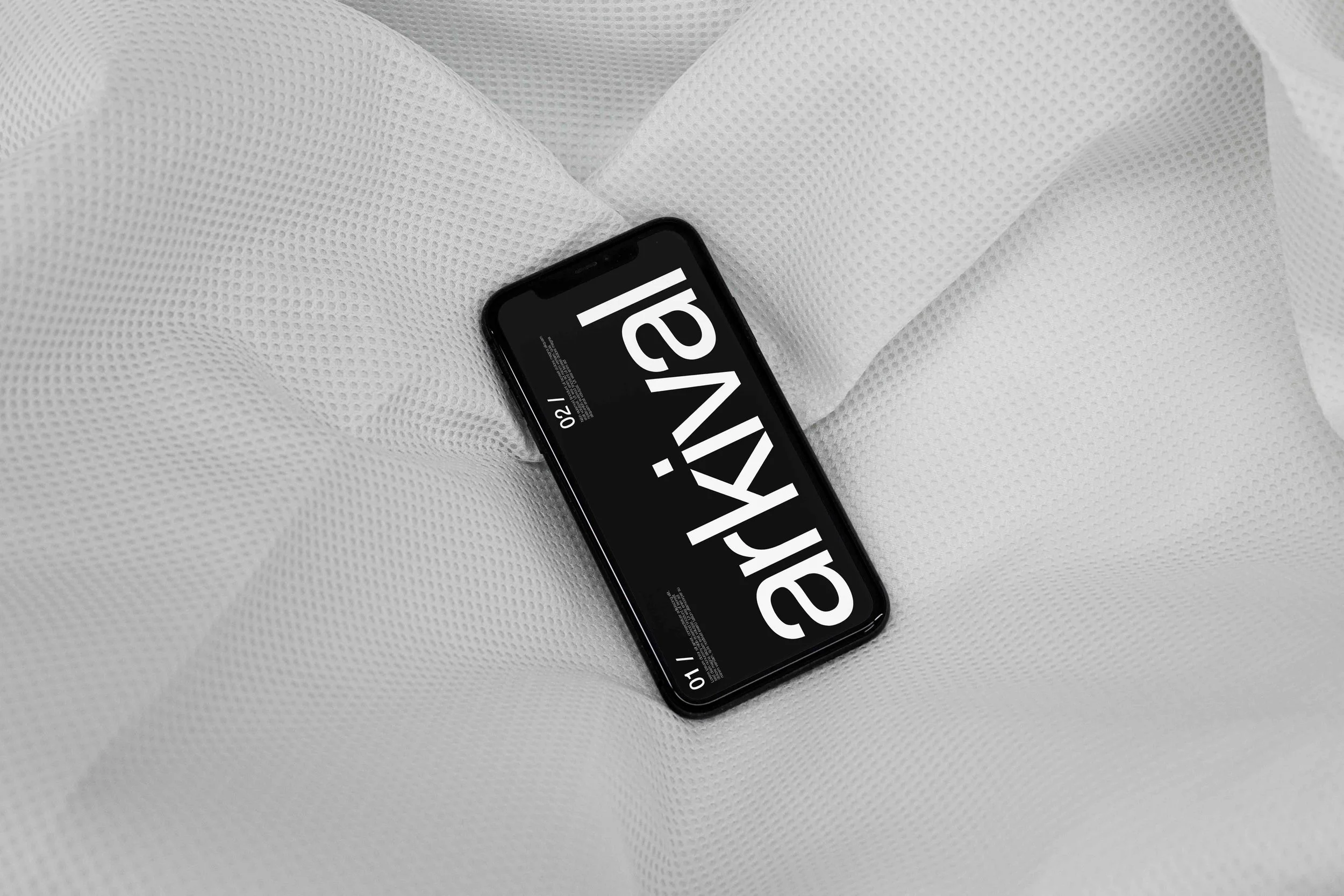 ARKIVAL_B3_IPHONE_12.jpg