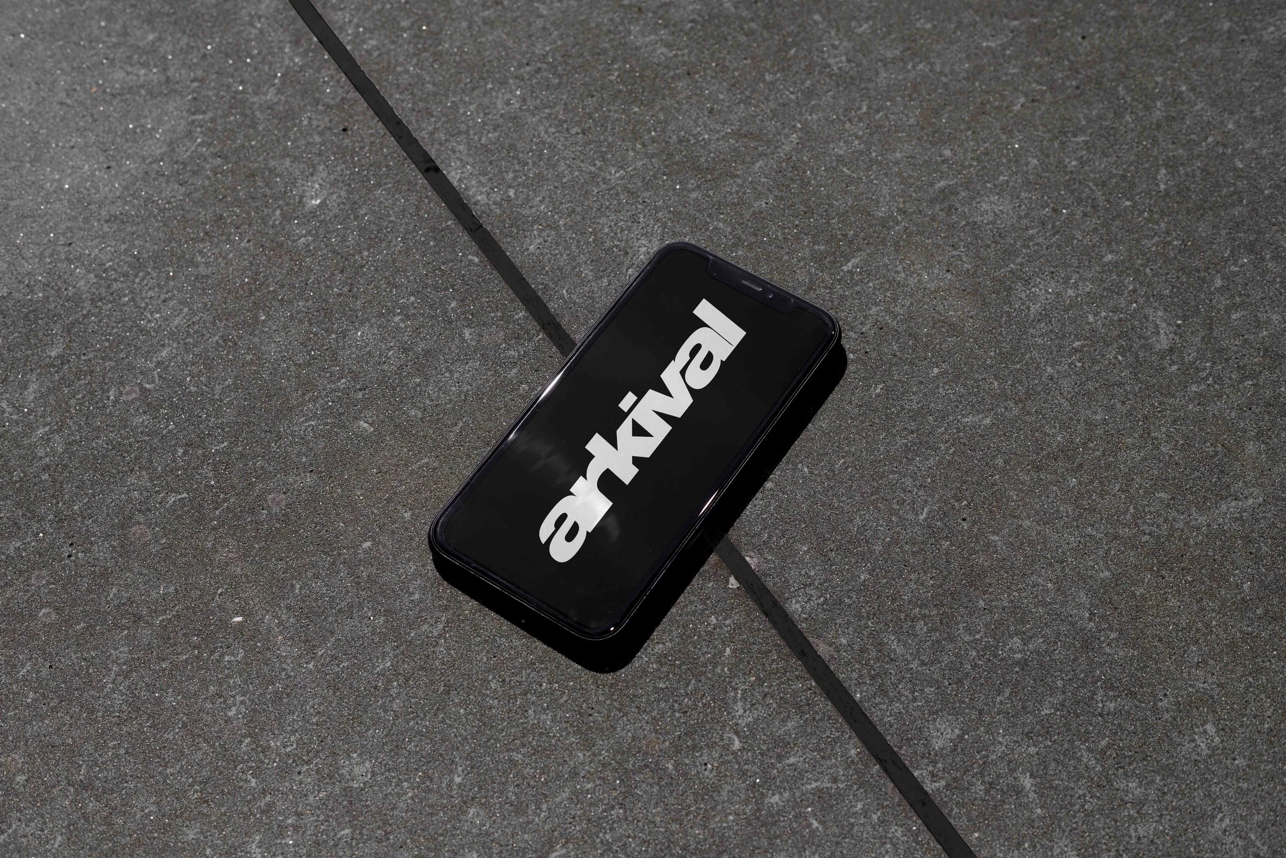 ARKIVAL_DIY_IPHONE_04_1.jpg