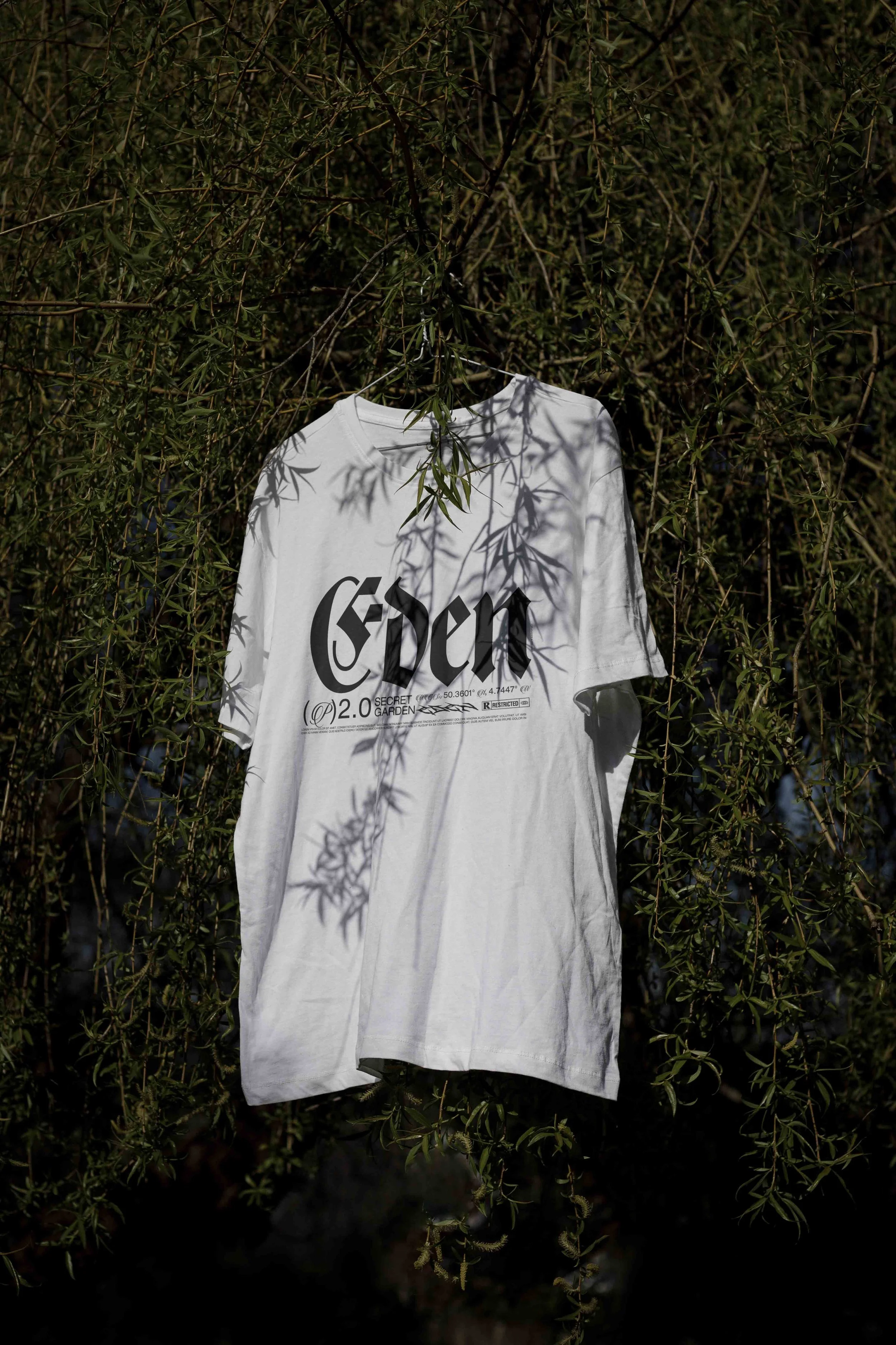 ARKIVAL_EDEN_02_TSHIRT_01.jpg