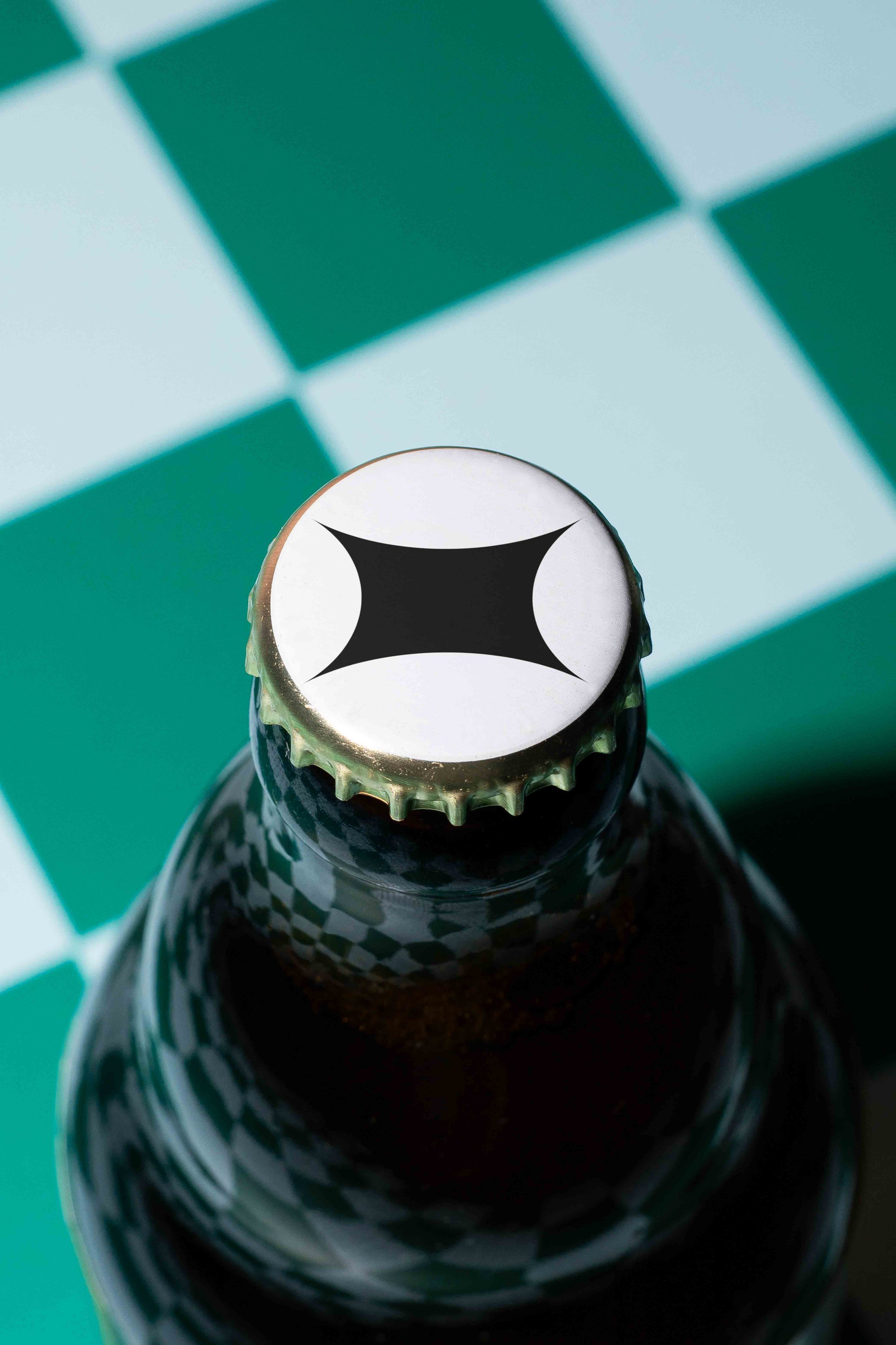 ARKIVAL_CLINK_BEER_BOTTLE_CAP_01.jpg