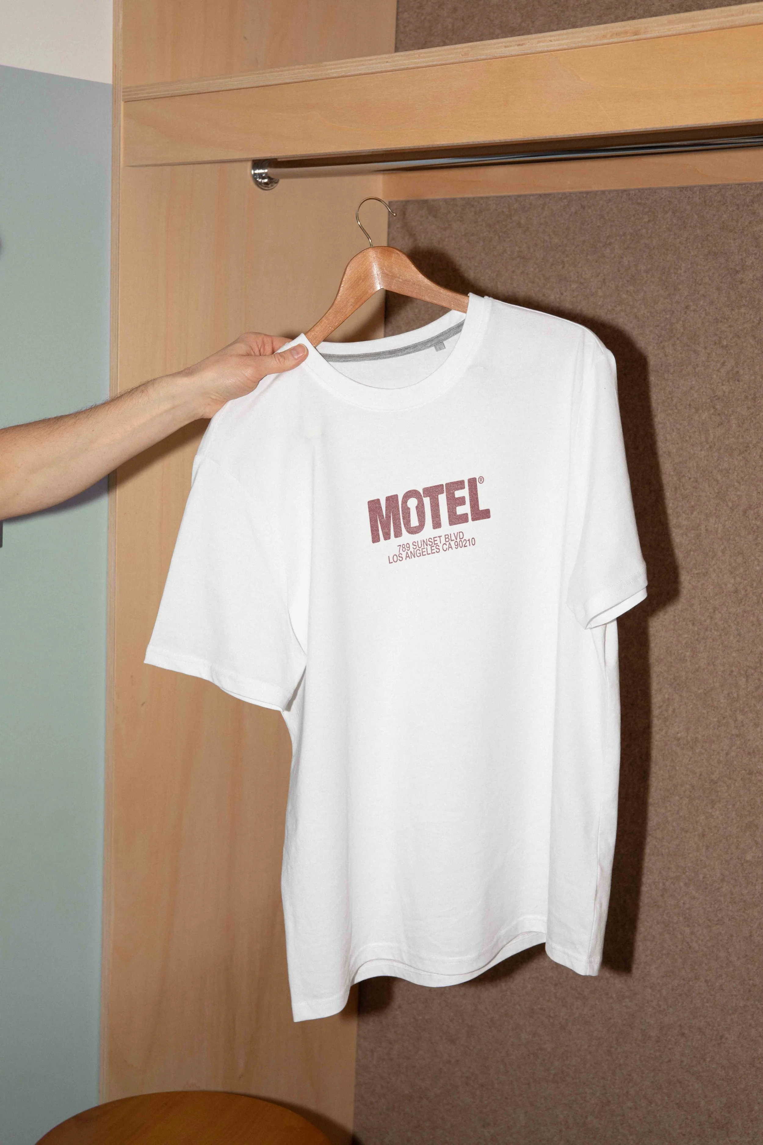 ARKIVAL_MOTEL_TSHIRT_01.jpg