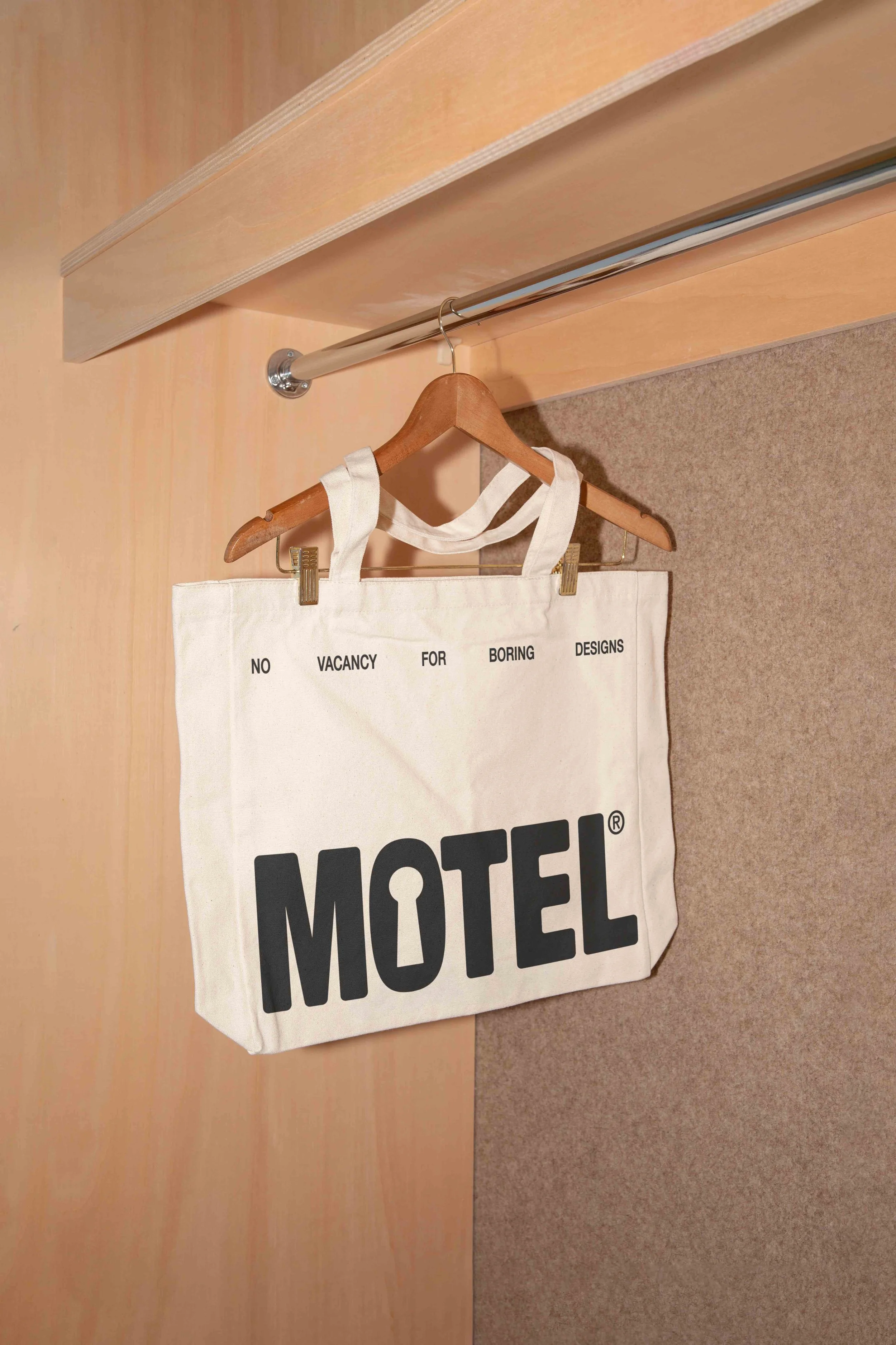 ARKIVAL_MOTEL_TOTEBAG_02_1.jpg