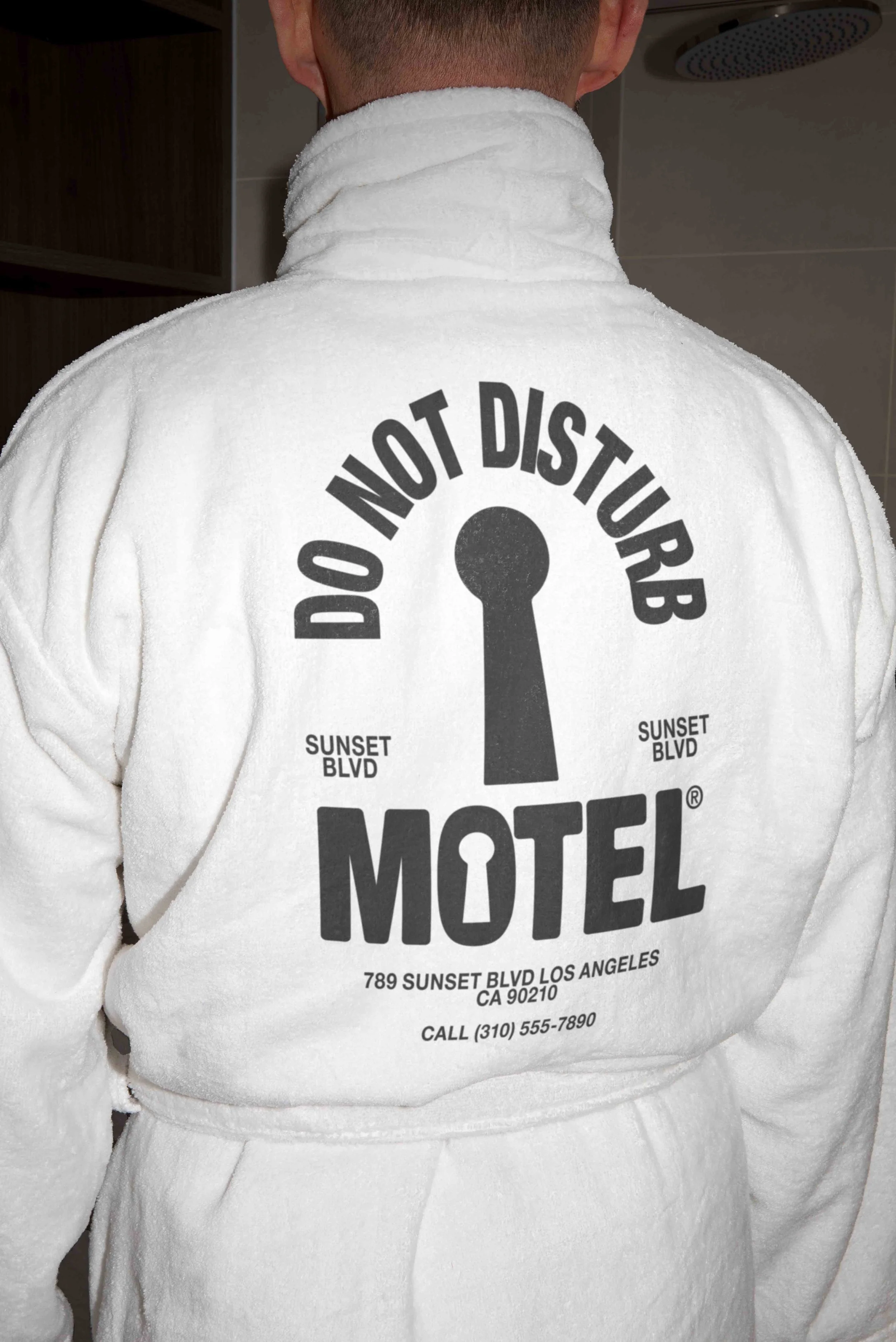 ARKIVAL_MOTEL_BATH_ROBE_01.jpg