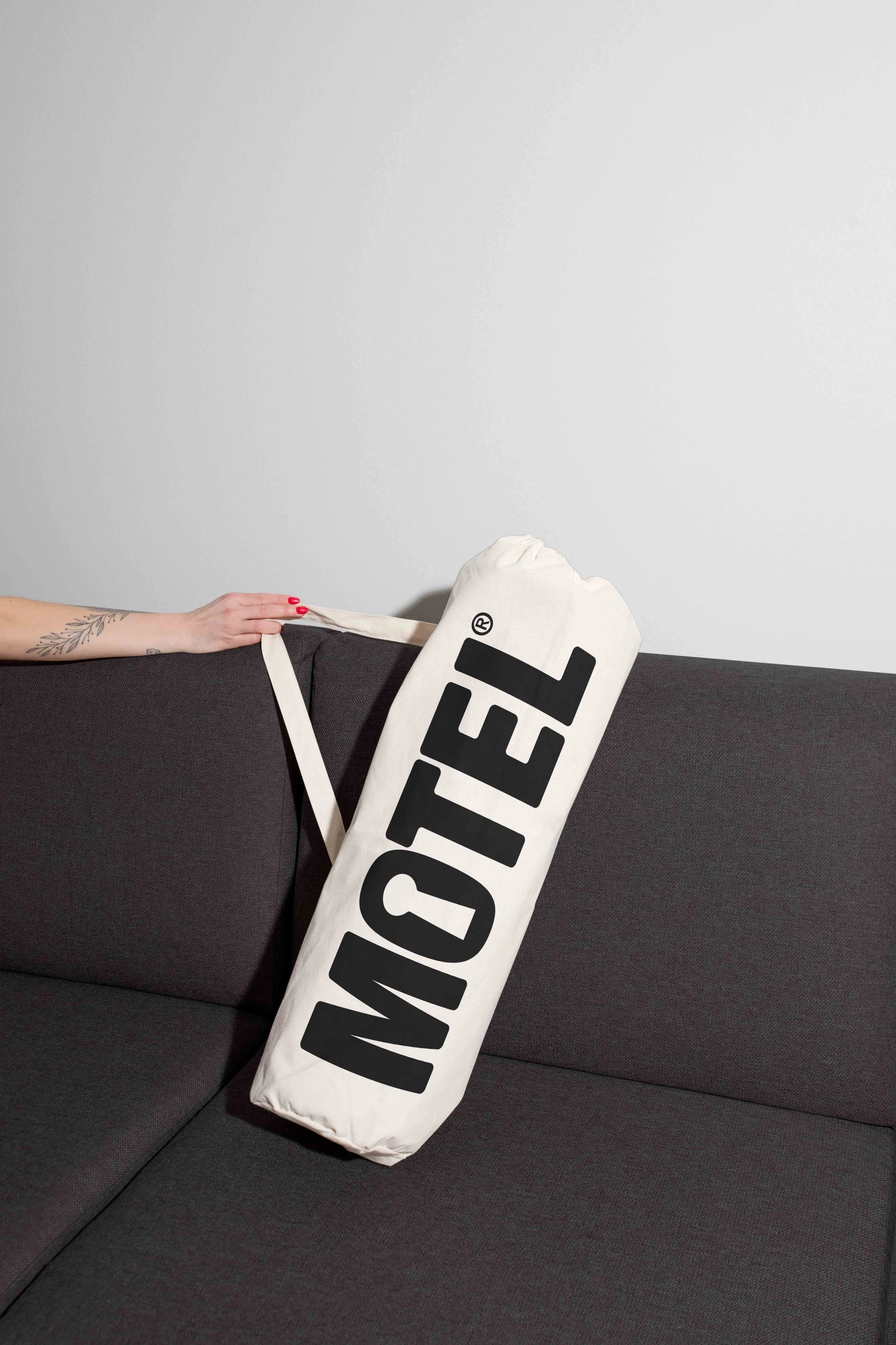 ARKIVAL_MOTEL_TOTEBAG_05.jpg