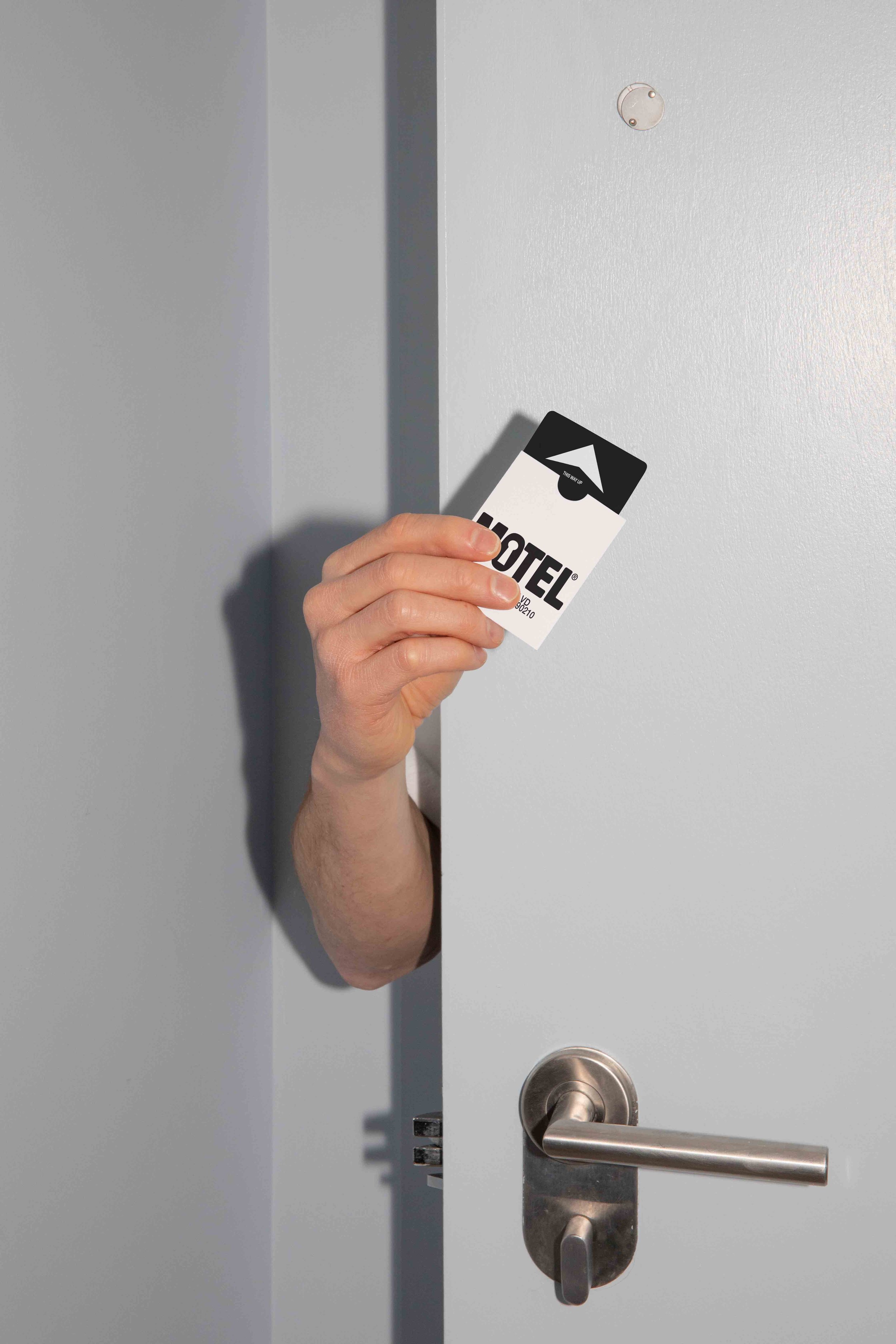 ARKIVAL_MOTEL_KEYCARD_02.jpg