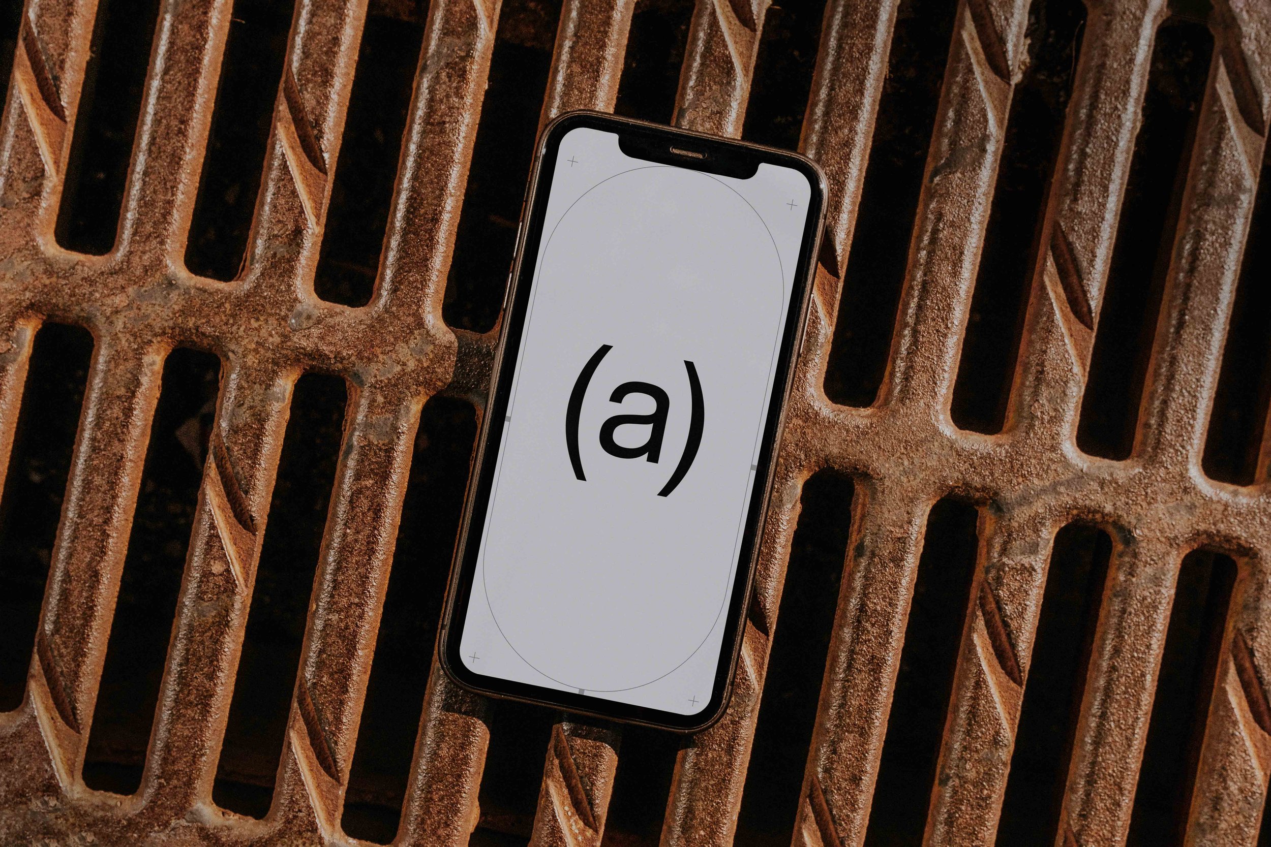 ARKIVAL_B5_SMART_PHONE_01_1.jpg