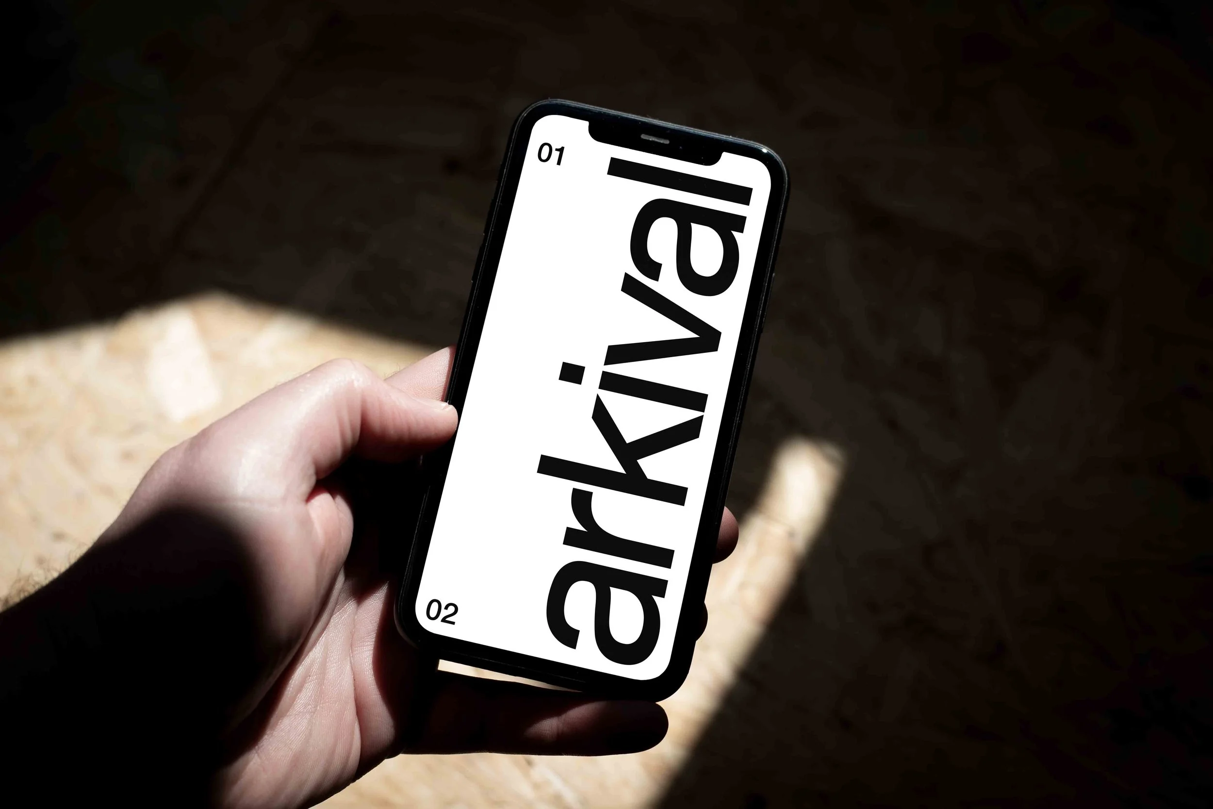 ARKIVAL_B2_IPHONE11_01.jpg