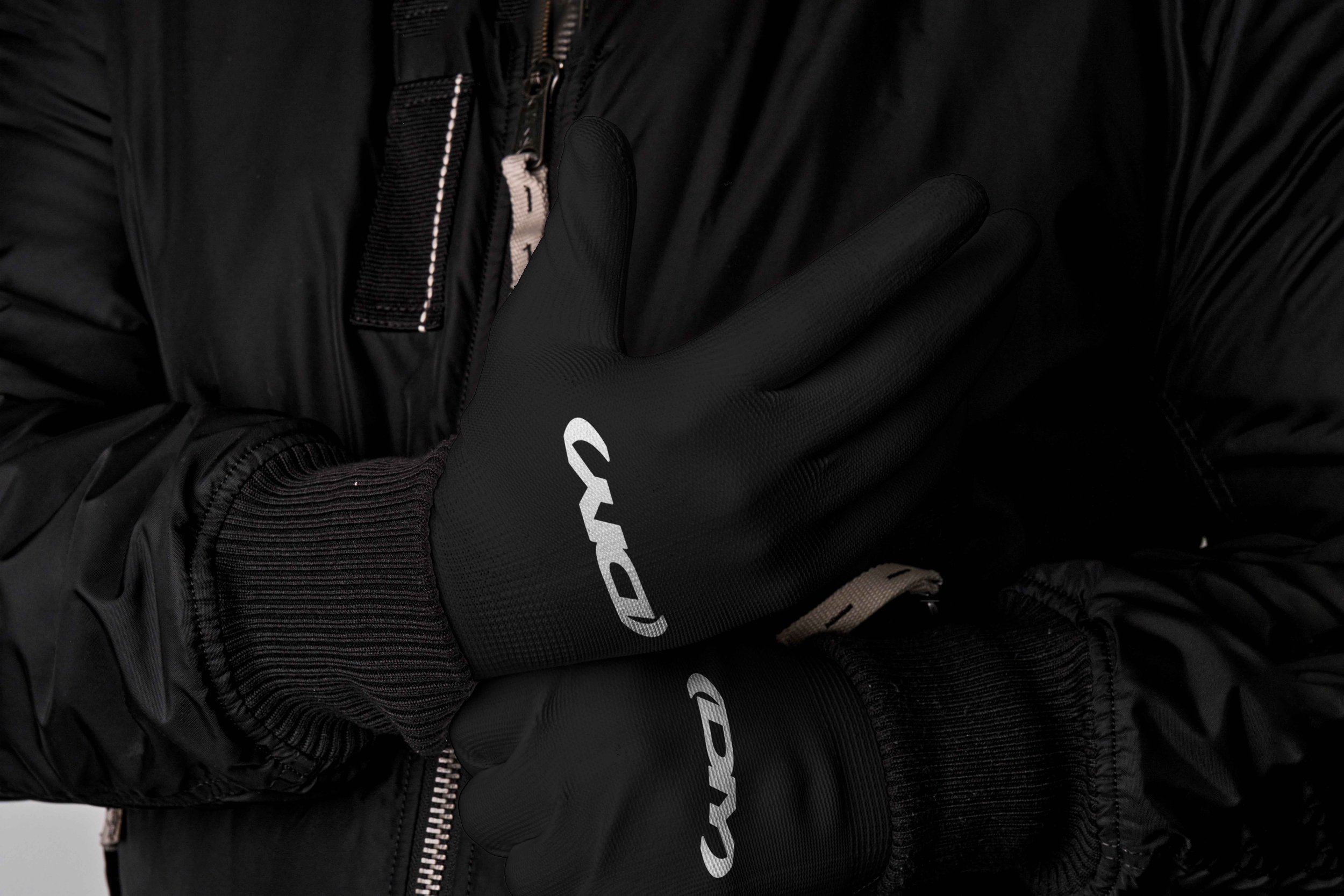 FORMAT_DIY_GLOVES_01 V3.jpg