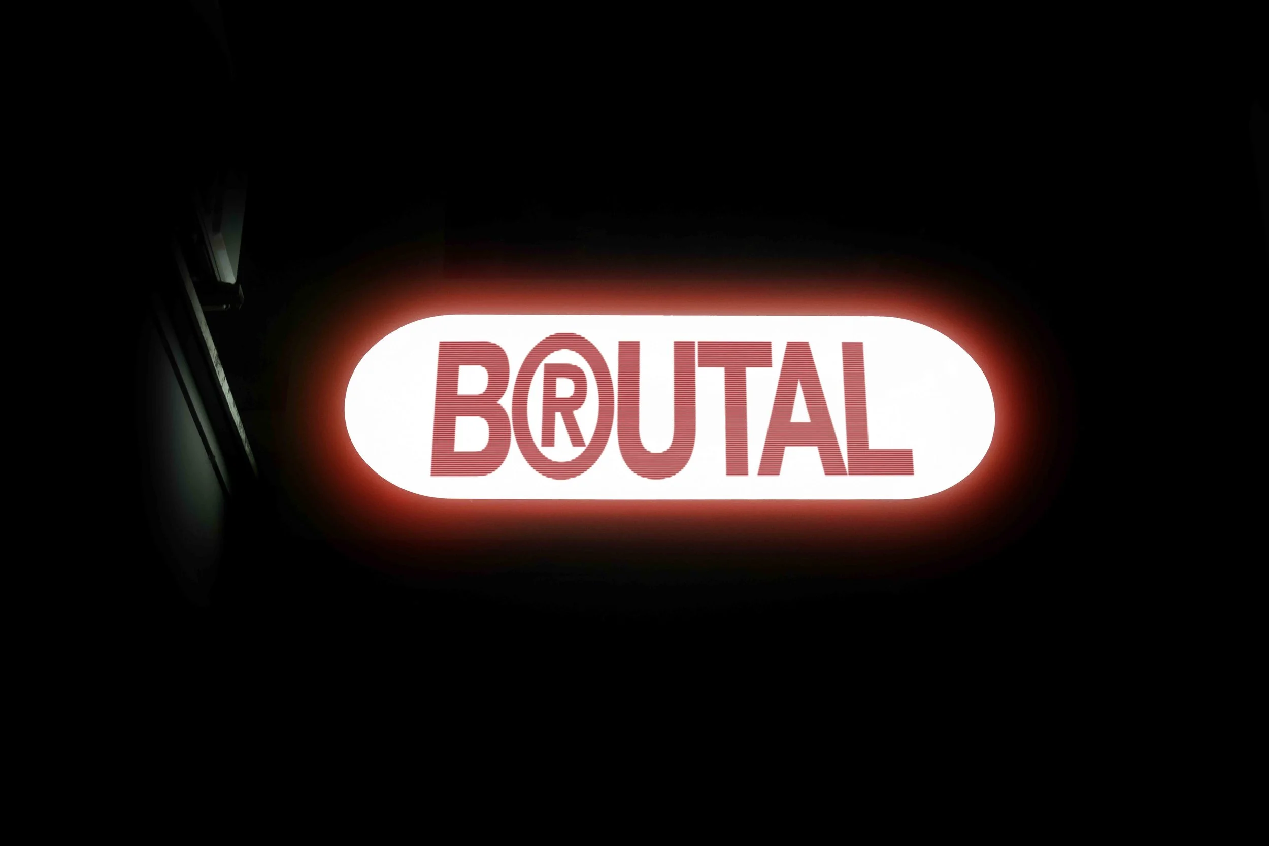 BRUTAL SIGNAGE 02