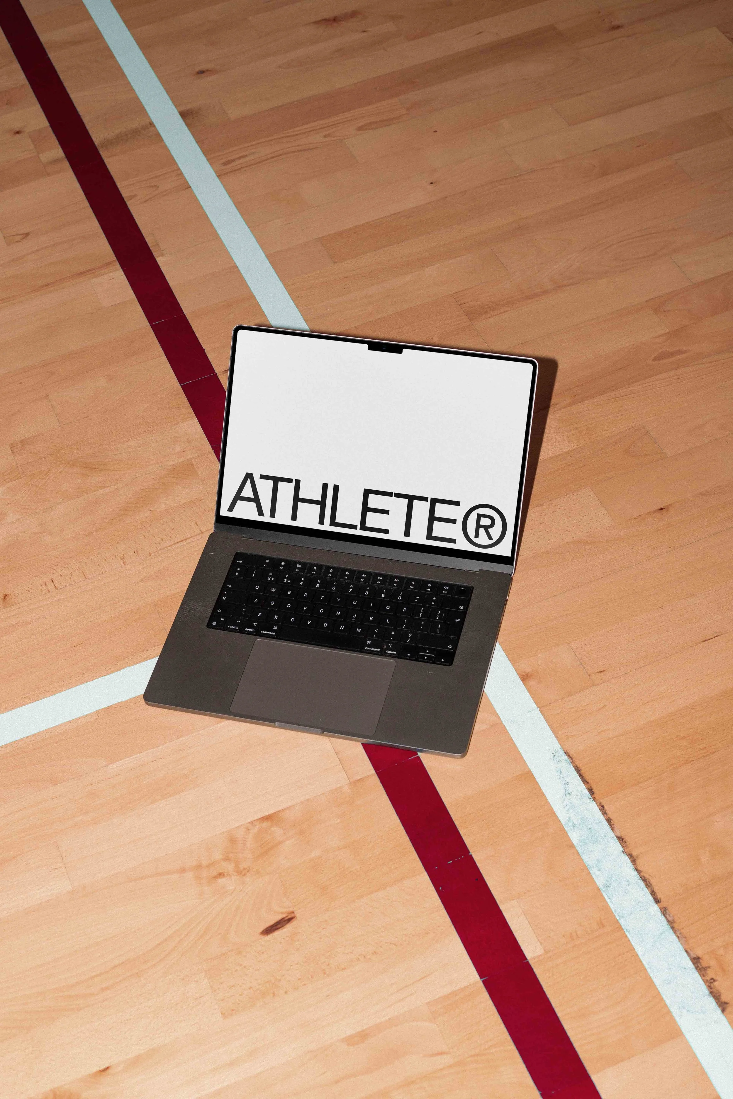 ATHLETE LAPTOP 01