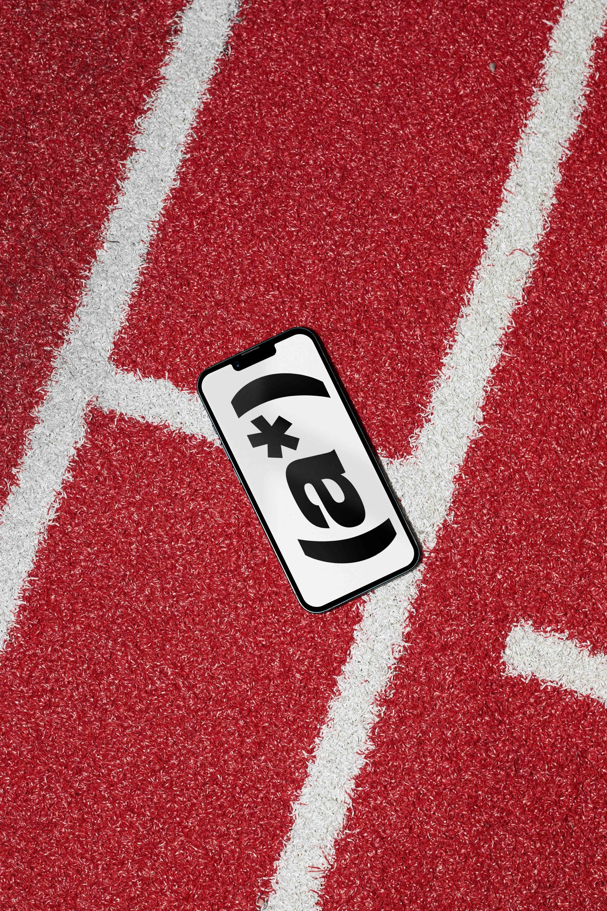 ATHLETE SMARTPHONE 05