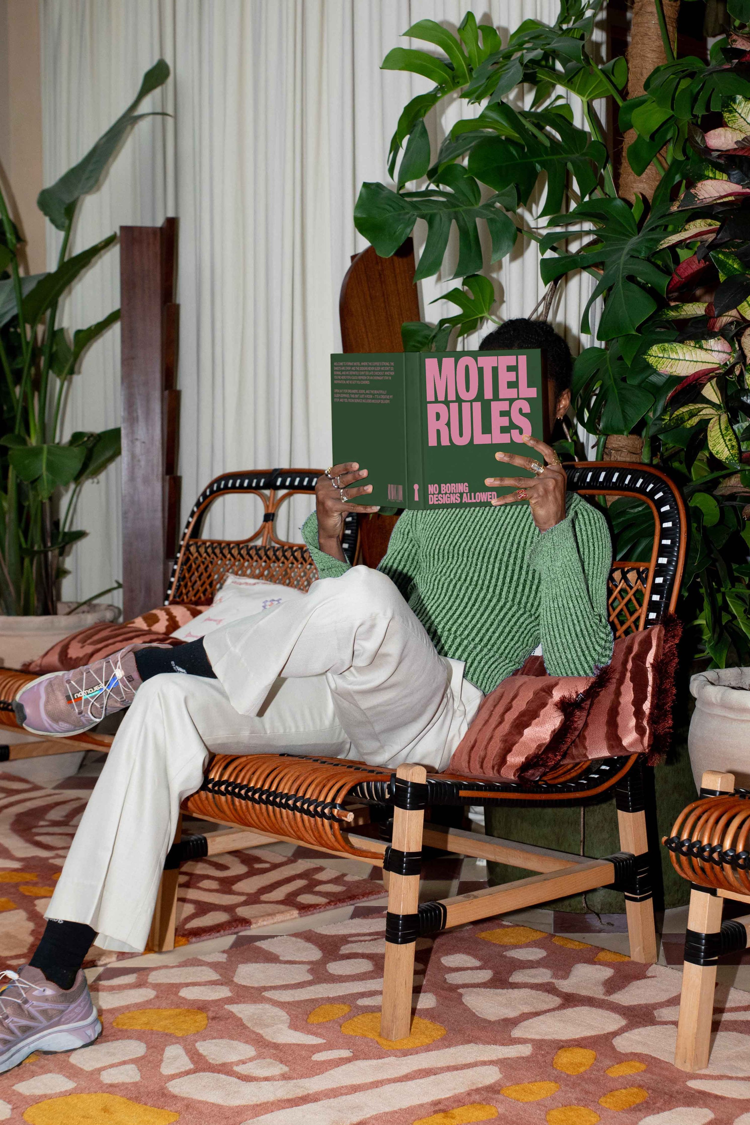 FORMAT_MOTEL_BOOK_03c.jpg
