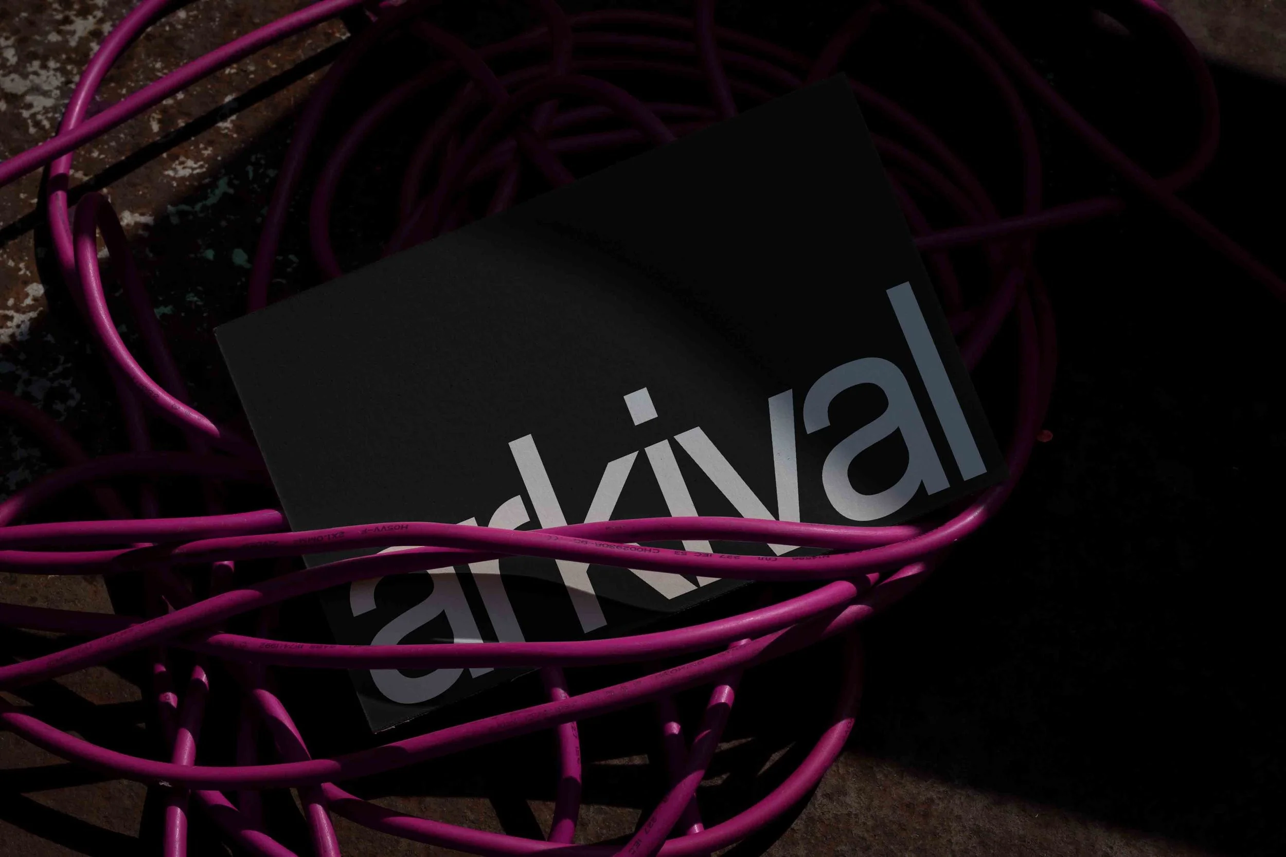 ARKIVAL_CARD_05_1.jpg