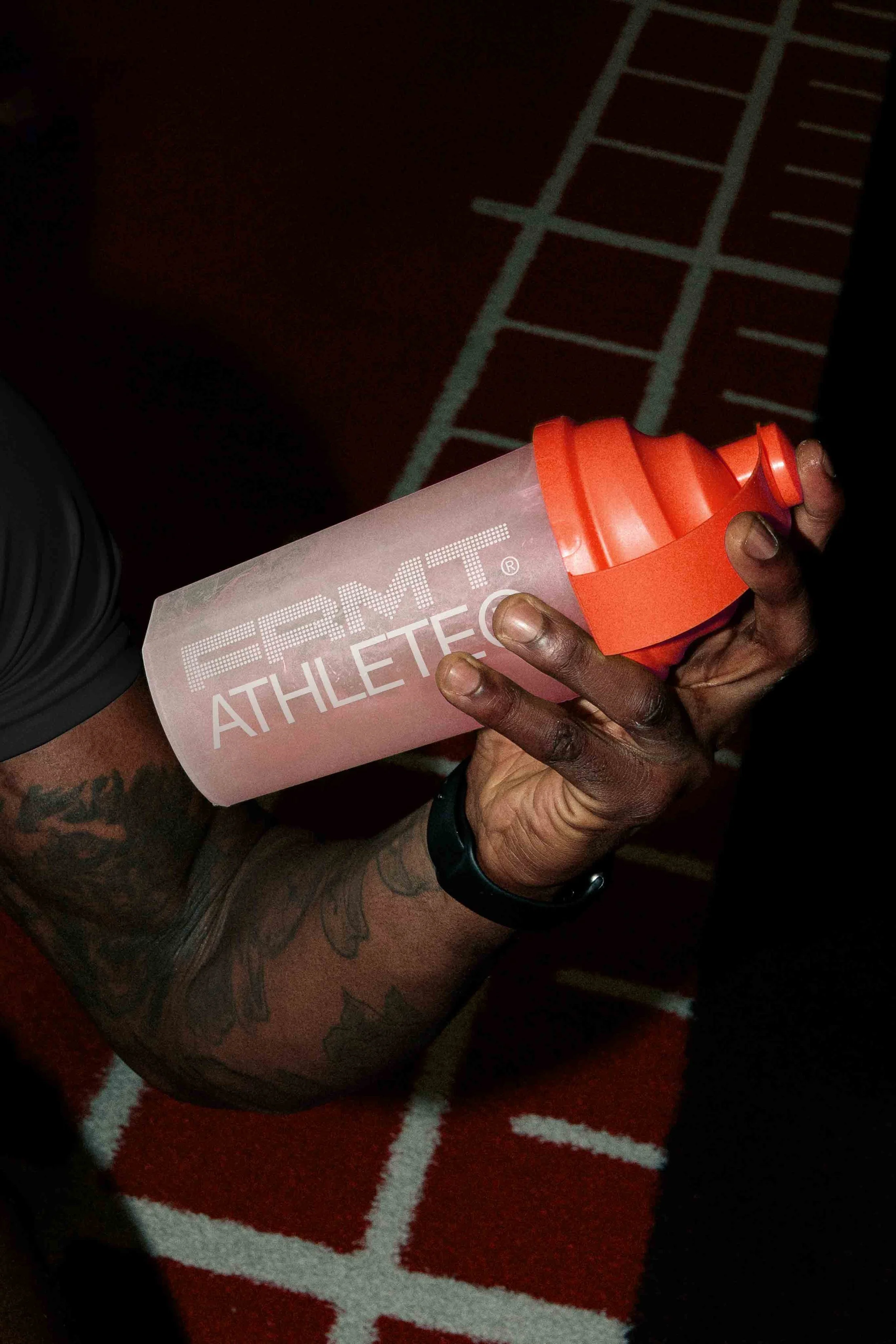 FORMAT_ATHLETE_PROTEIN_SHAKER_04.jpg