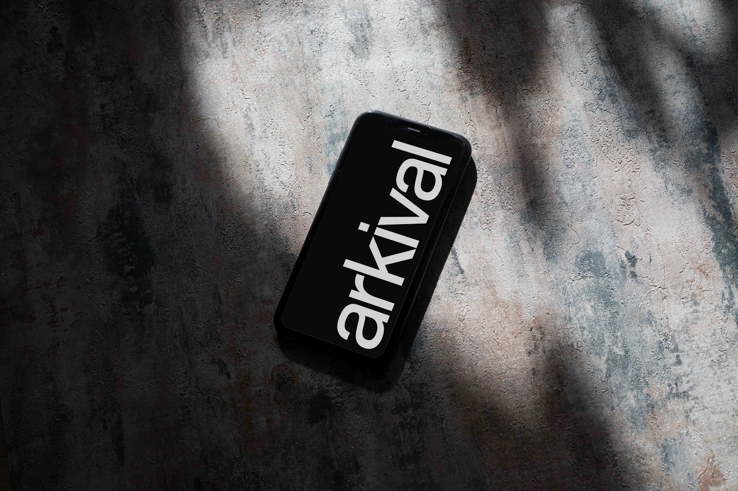 ARKIVAL_B2_IPHONE11_02_1.jpg