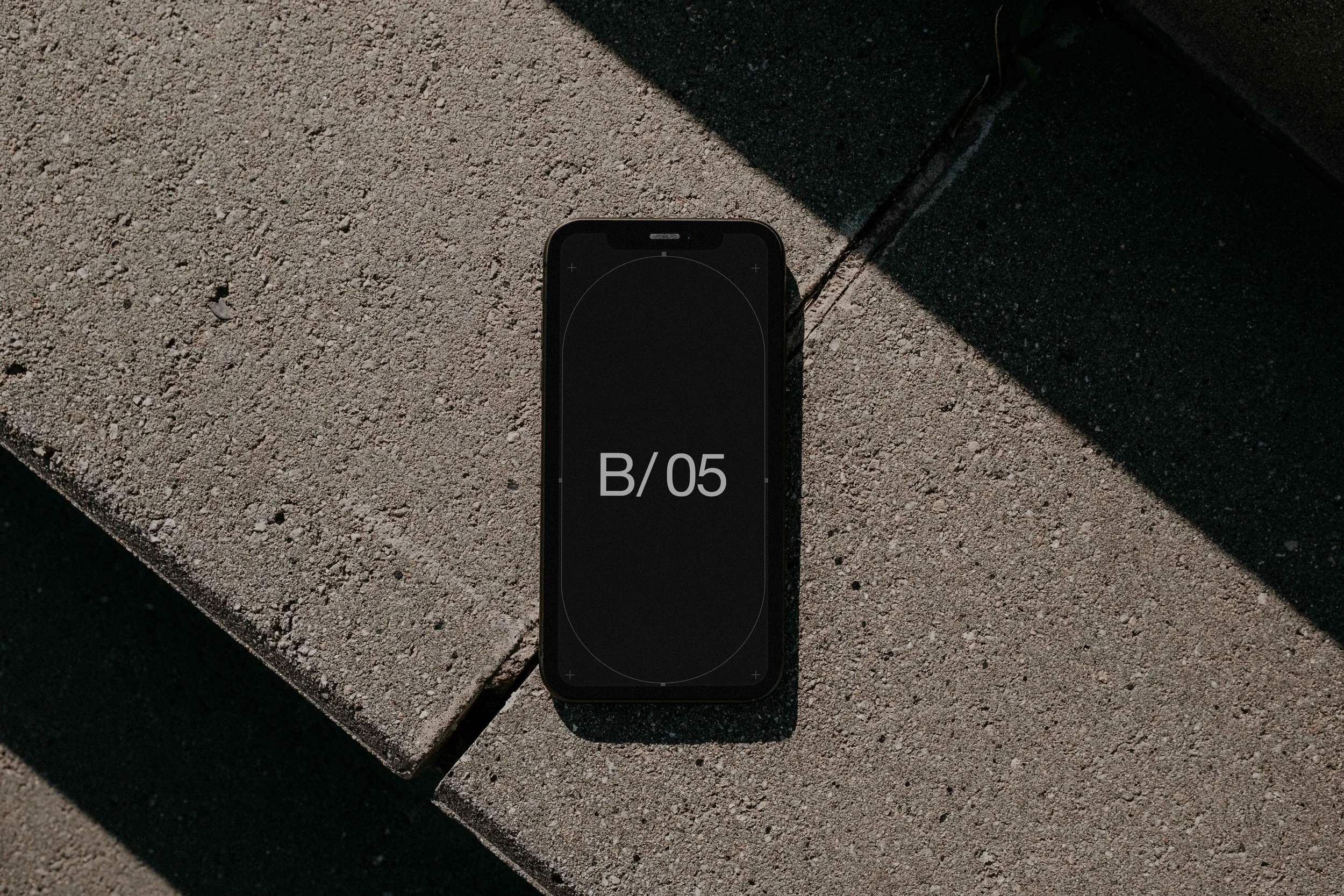 FORMAT_B5_SMART_PHONE_04.jpg