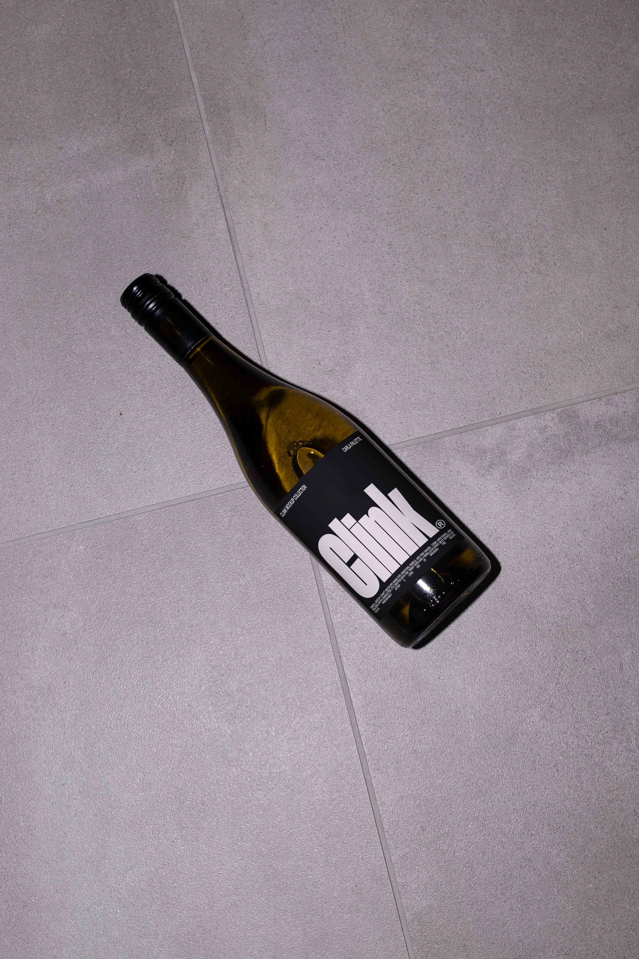 CLINK WINE BOTTLE 01