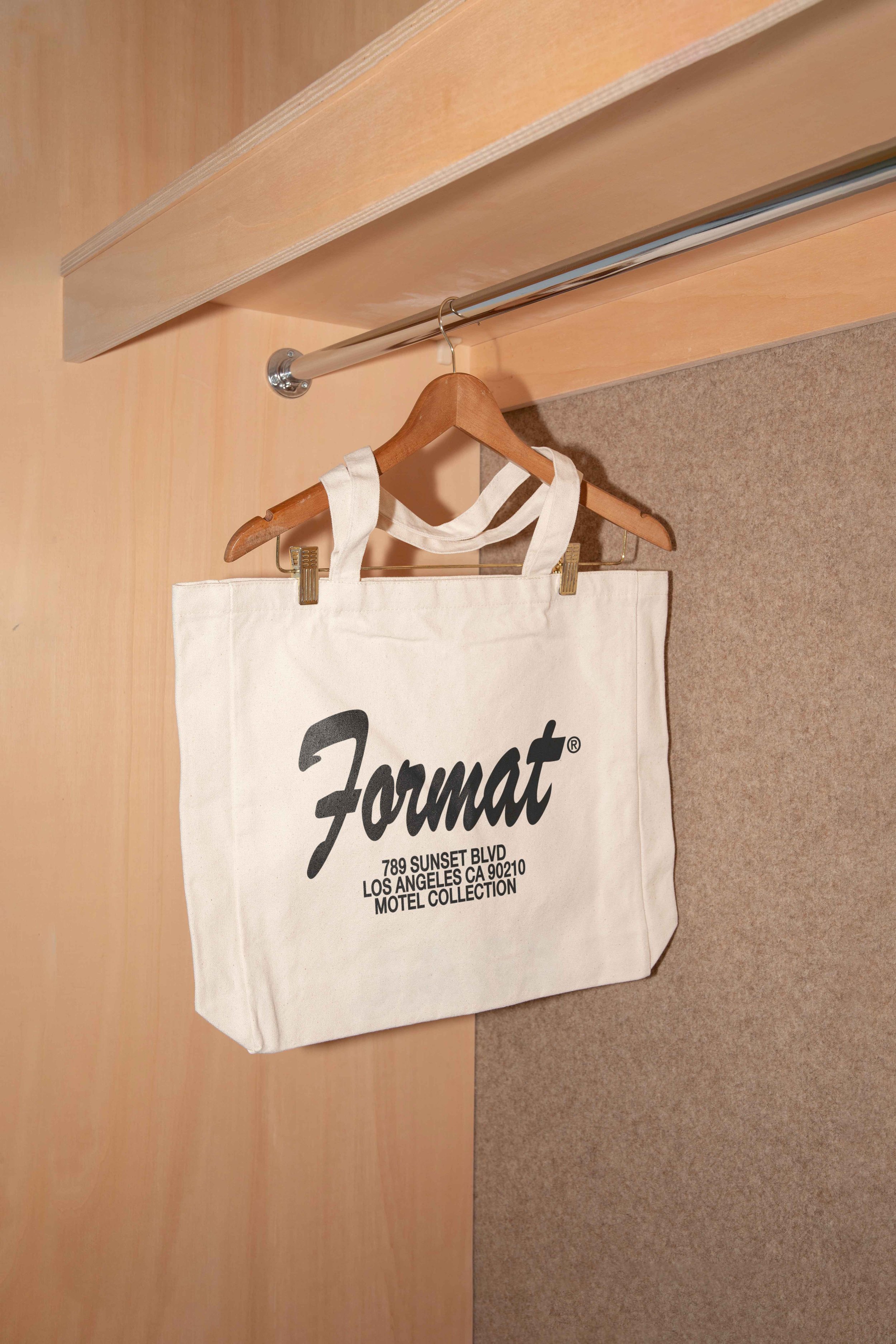 MOTEL TOTEBAG 02