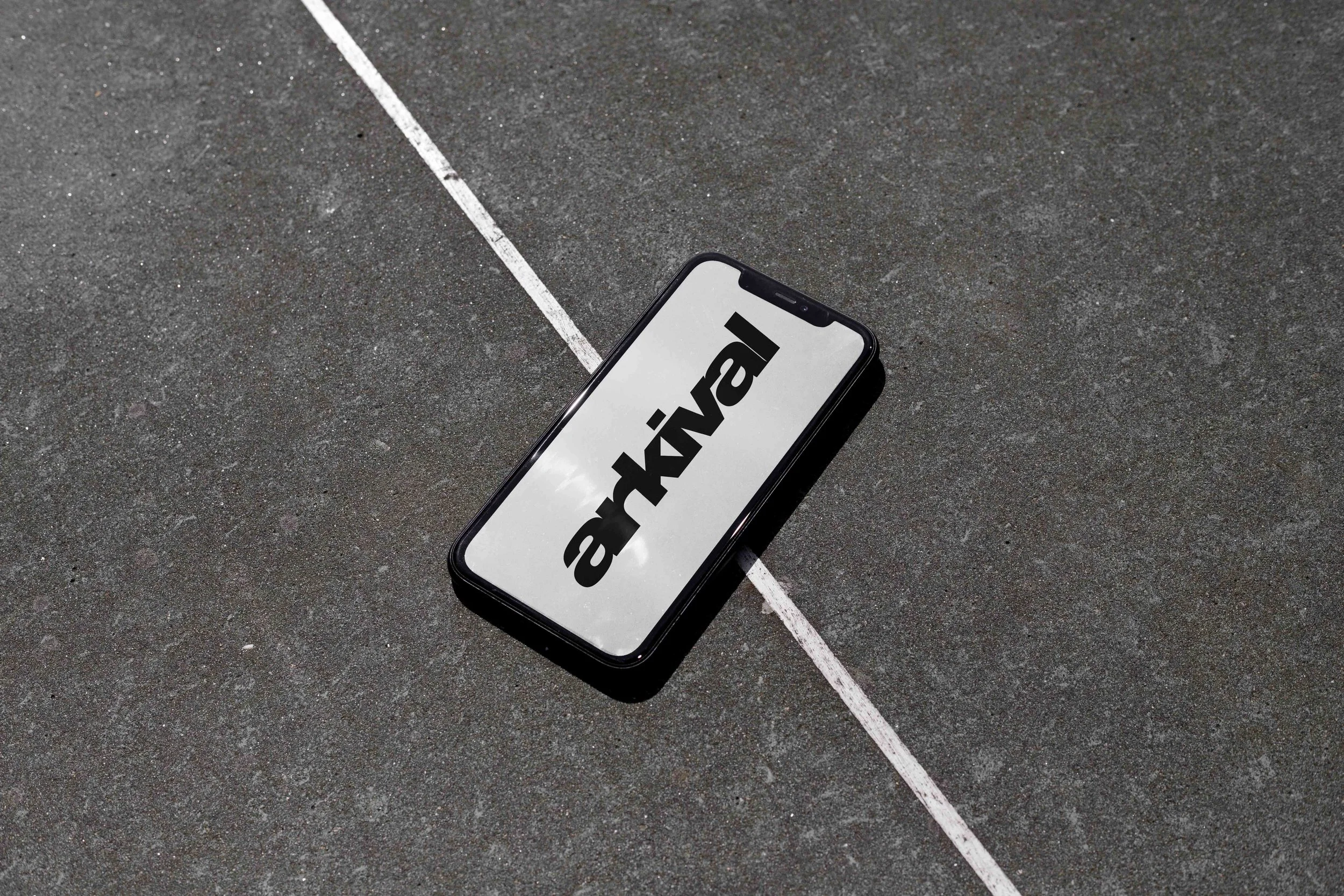 ARKIVAL_DIY_IPHONE_04.jpg