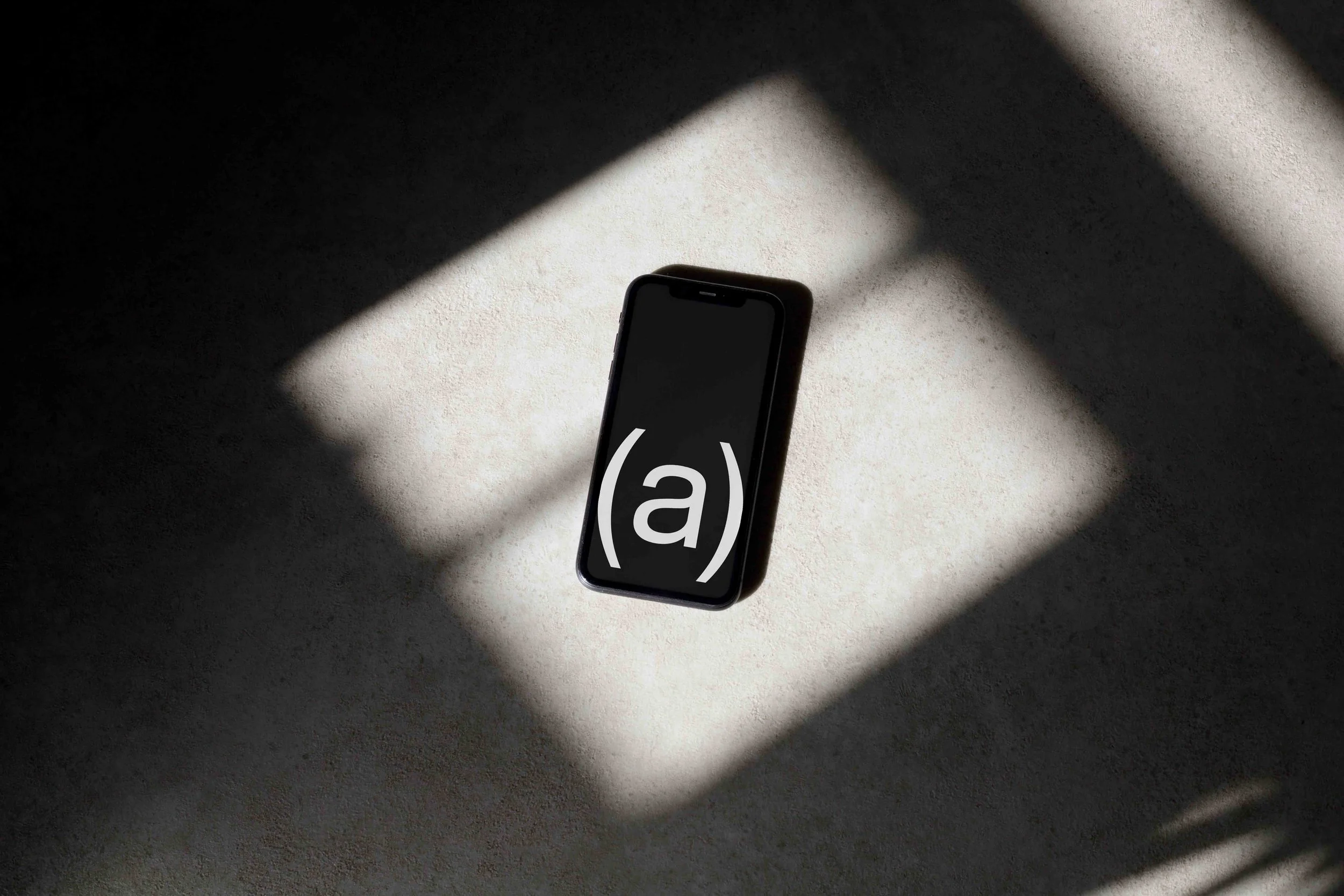 ARKIVAL_B3_IPHONE_05.jpg