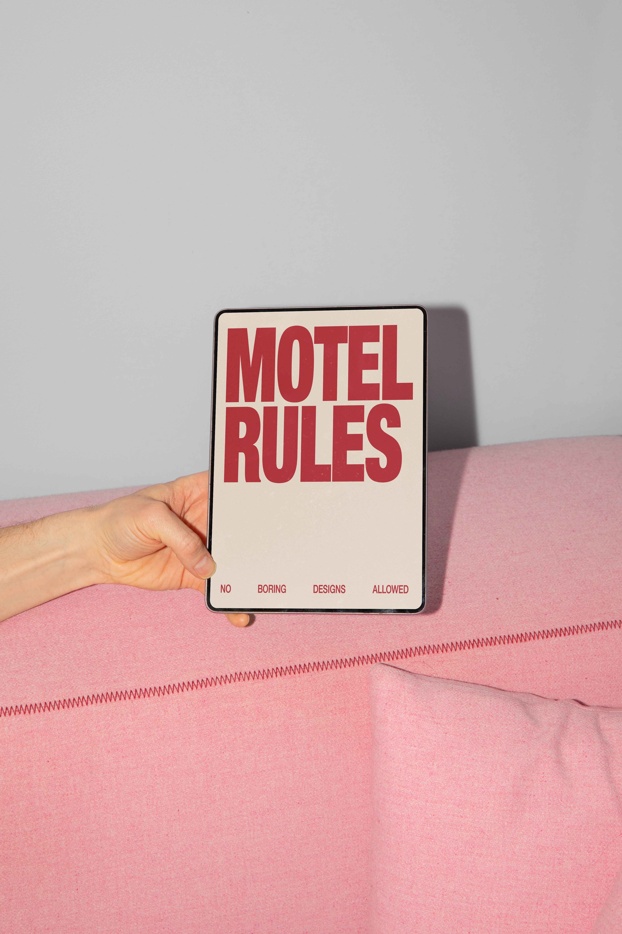 FORMAT_MOTEL_TABLET_02b.jpg