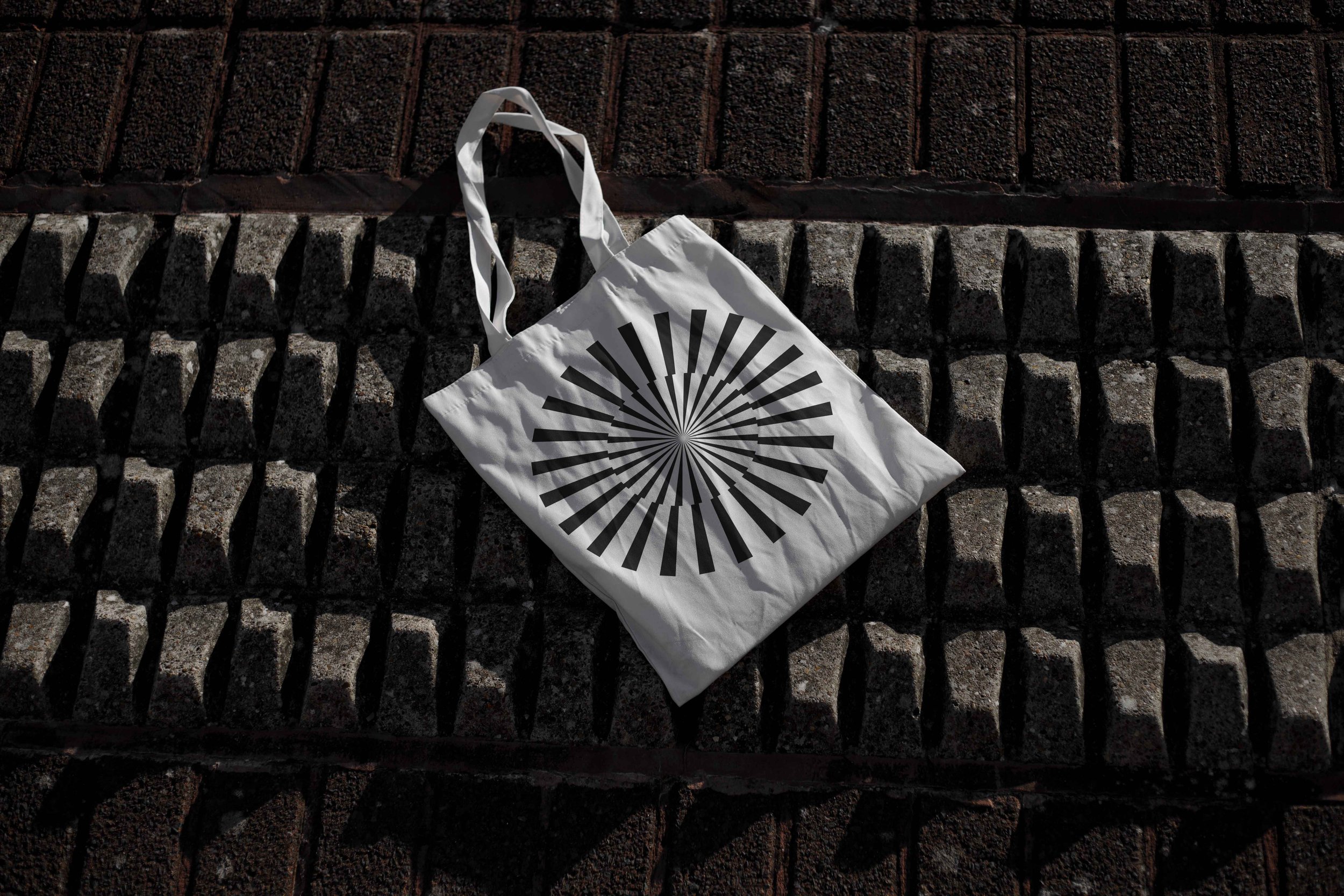 FORMAT_B3_CLOTH_BAG_02.jpg