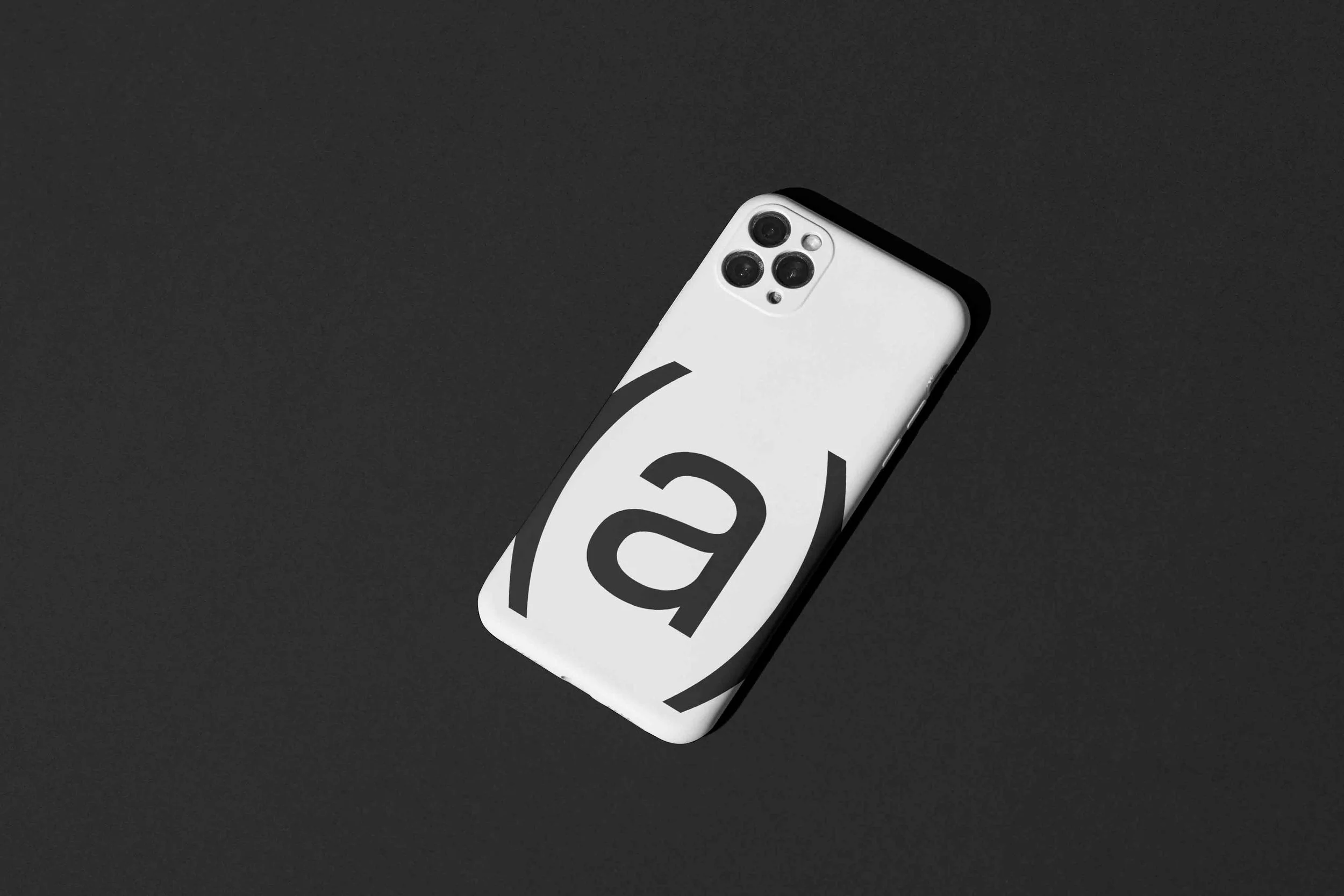 ARKIVAL_B2_IPHONE11_05.jpg