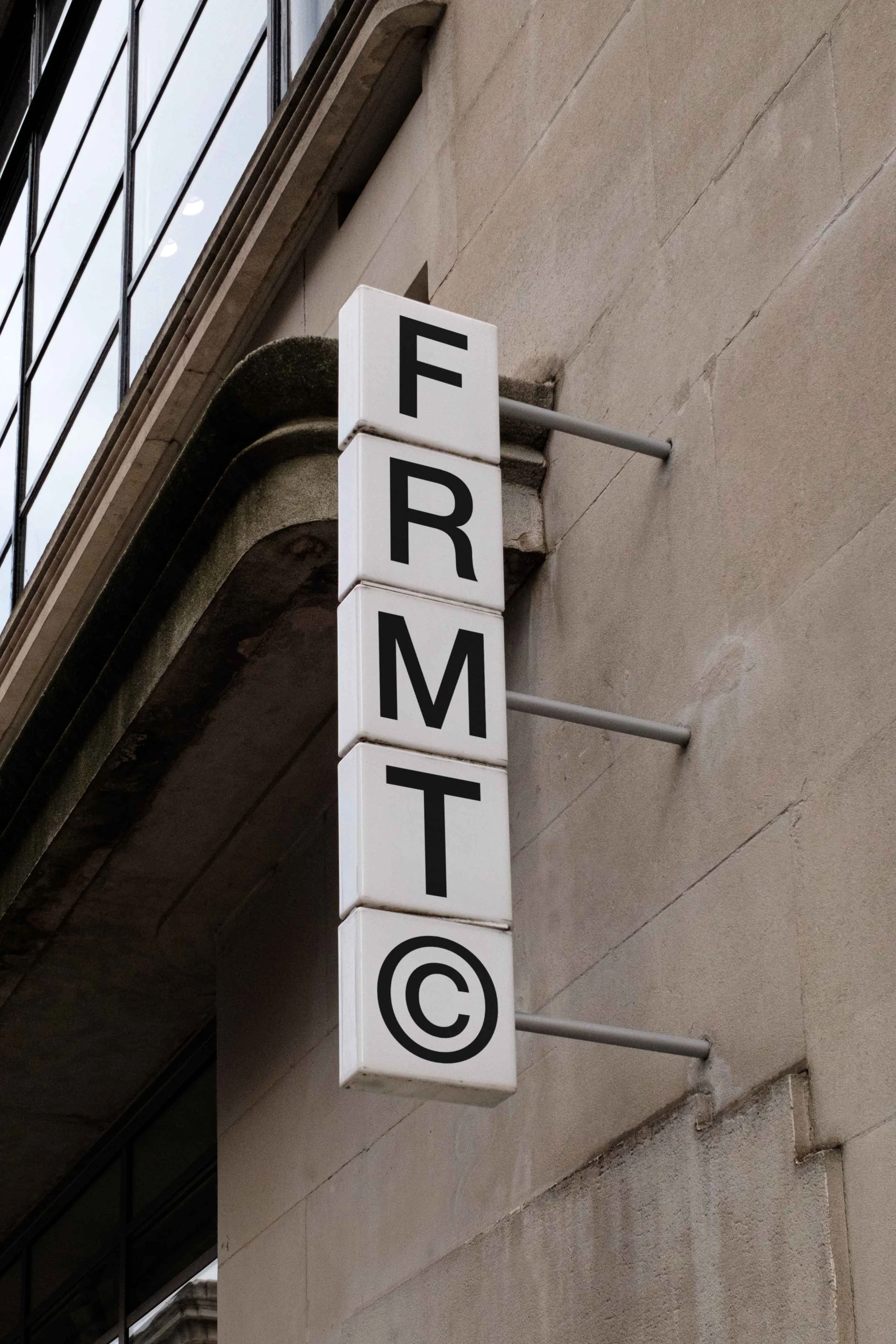 FORMAT_B5_SIGNS_16.jpg