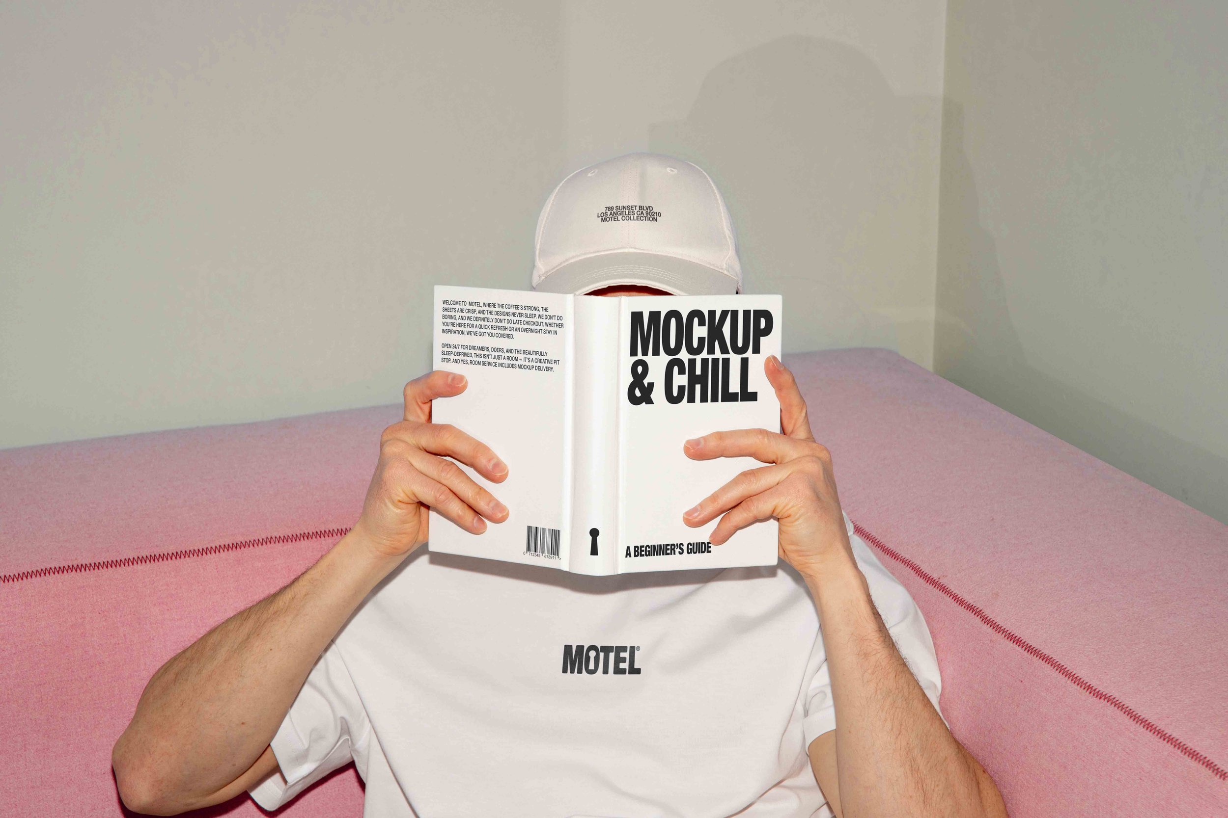 MOTEL BOOK 01