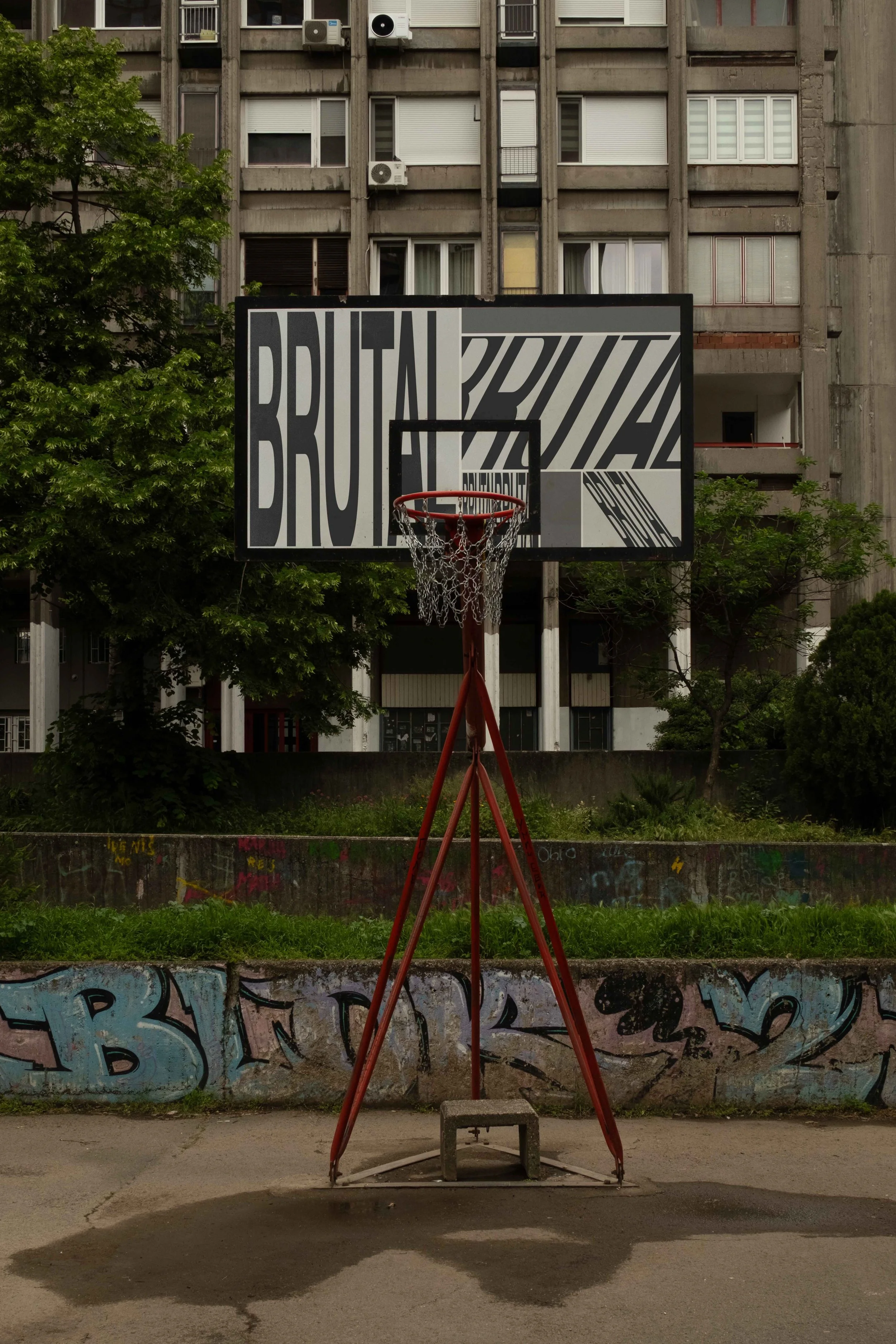 FORMAT_BRUTAL_BASKETBALL_BOARD_01b_1.jpg