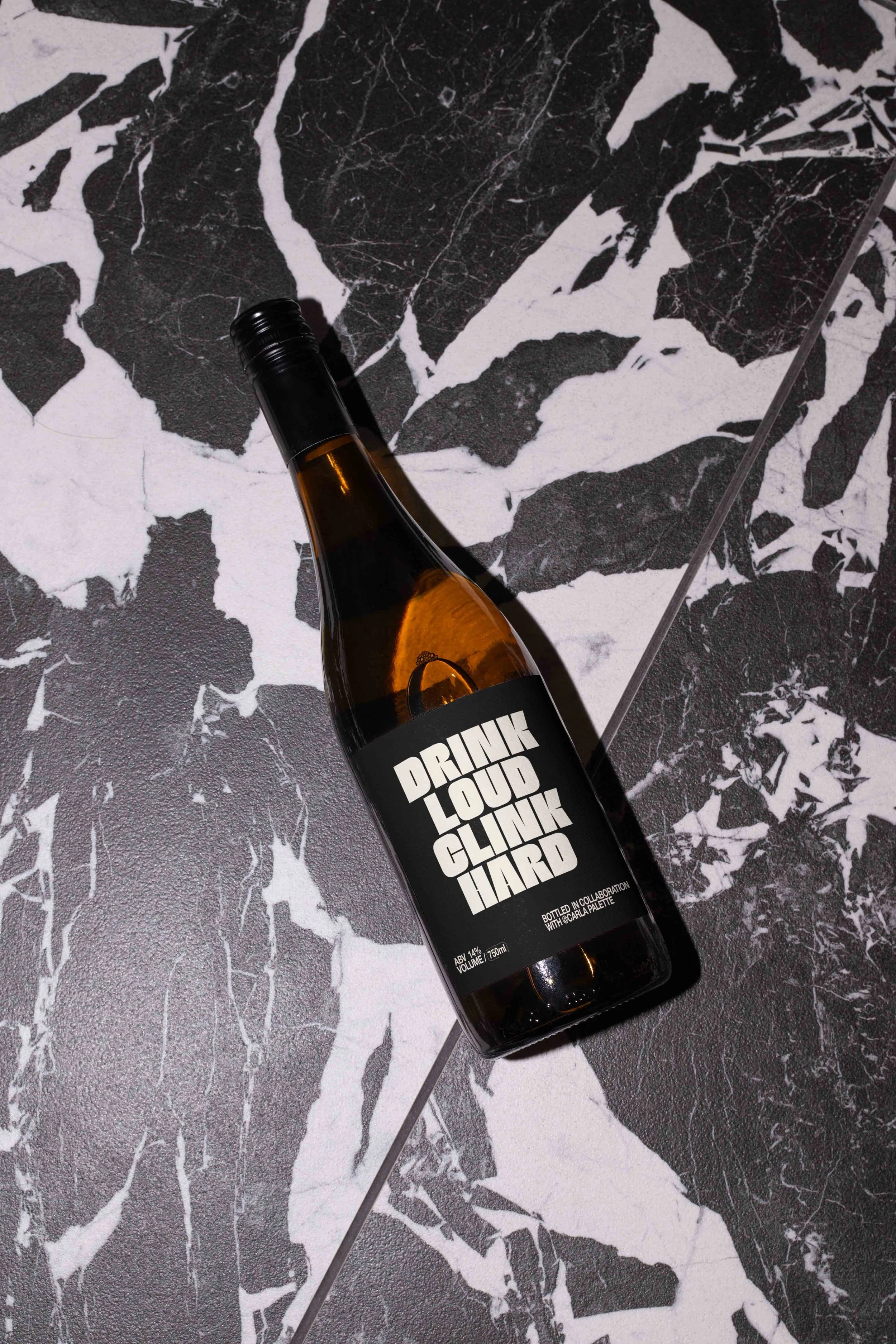 CLINK WINE BOTTLE 02