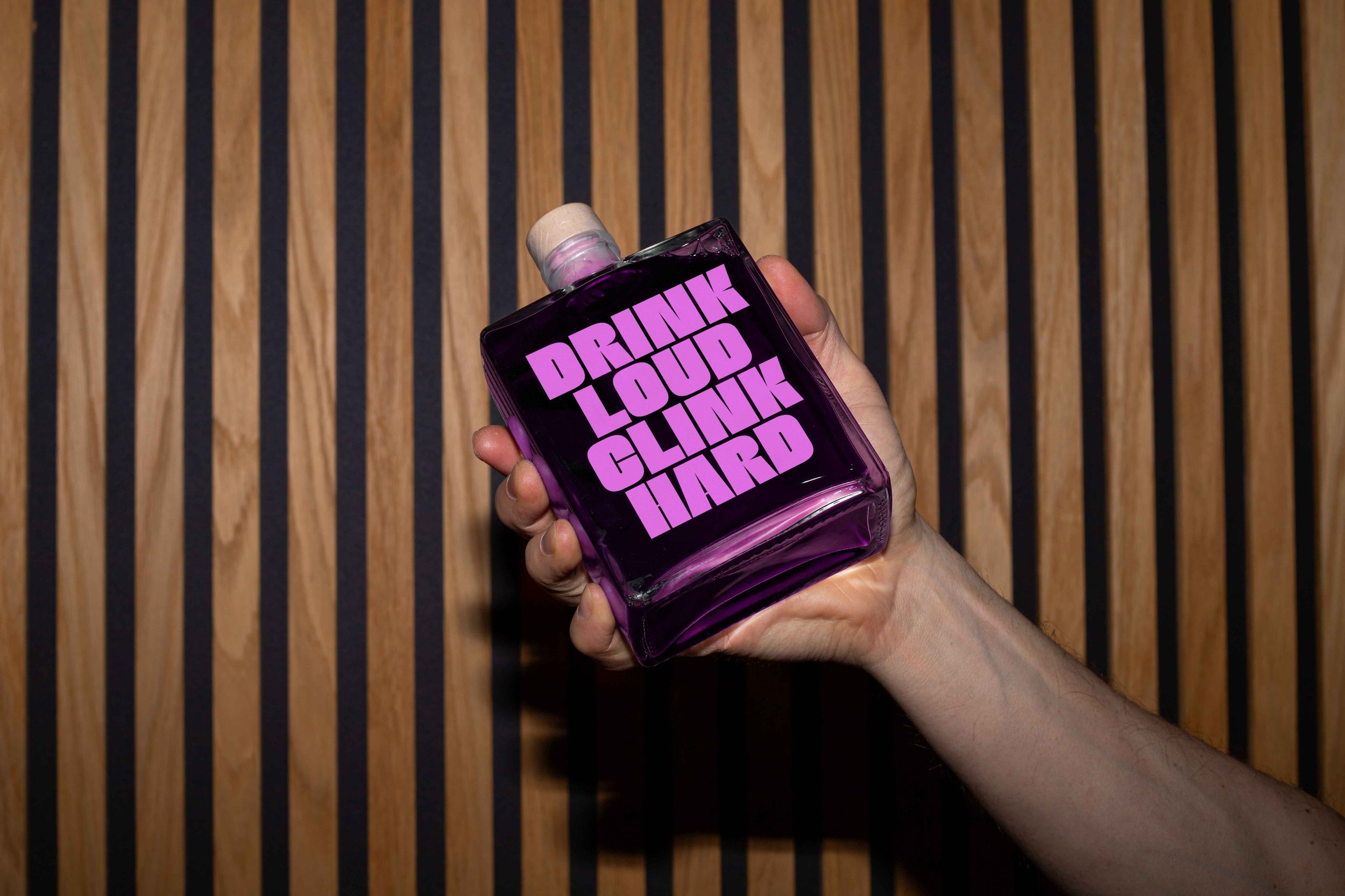 FORMAT_CLINK_SPIRIT_BOTTLE_09b.jpg