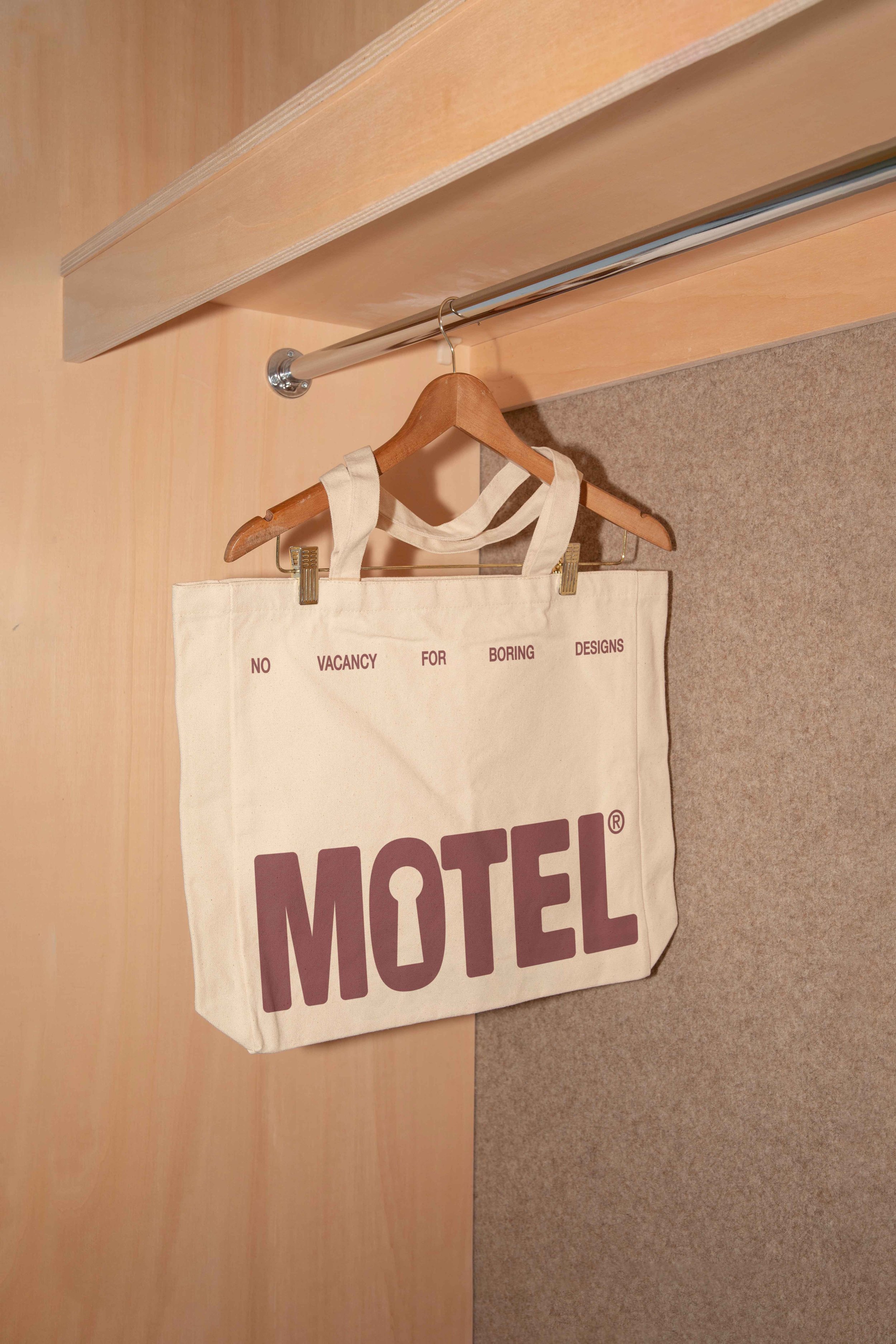 FORMAT_MOTEL_TOTEBAG_02d.jpg