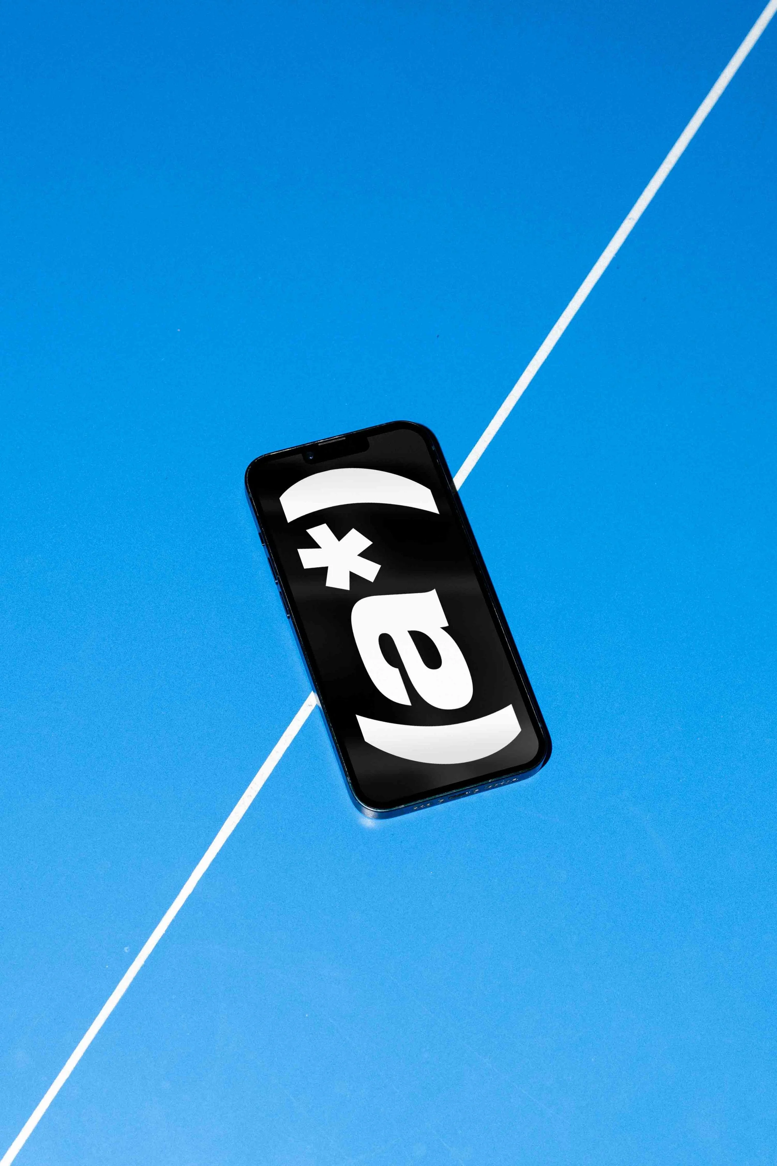 ATHLETE SMARTPHONE 02