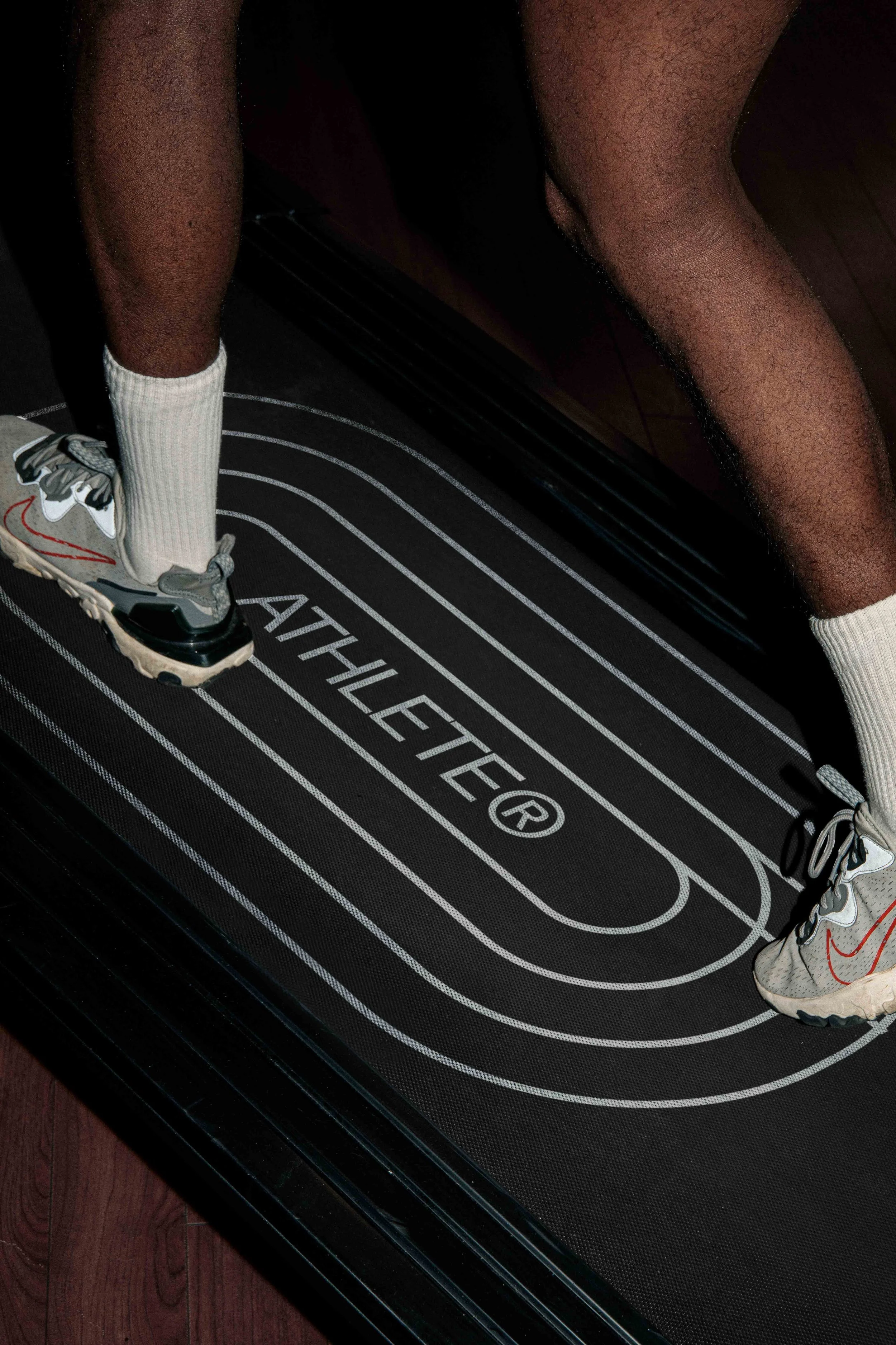 ATHLETE TREADMILL 01