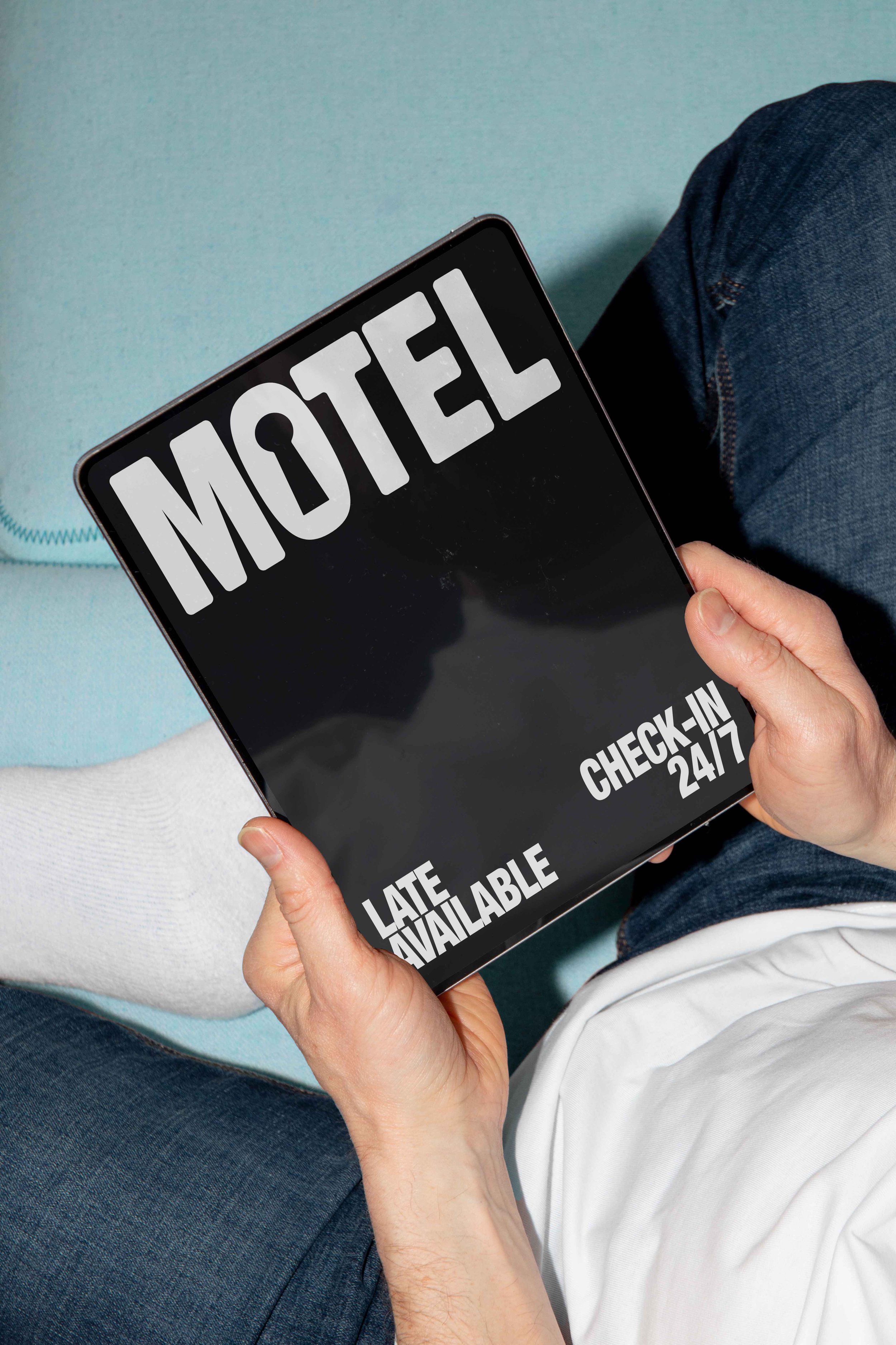 MOTEL TABLET 01
