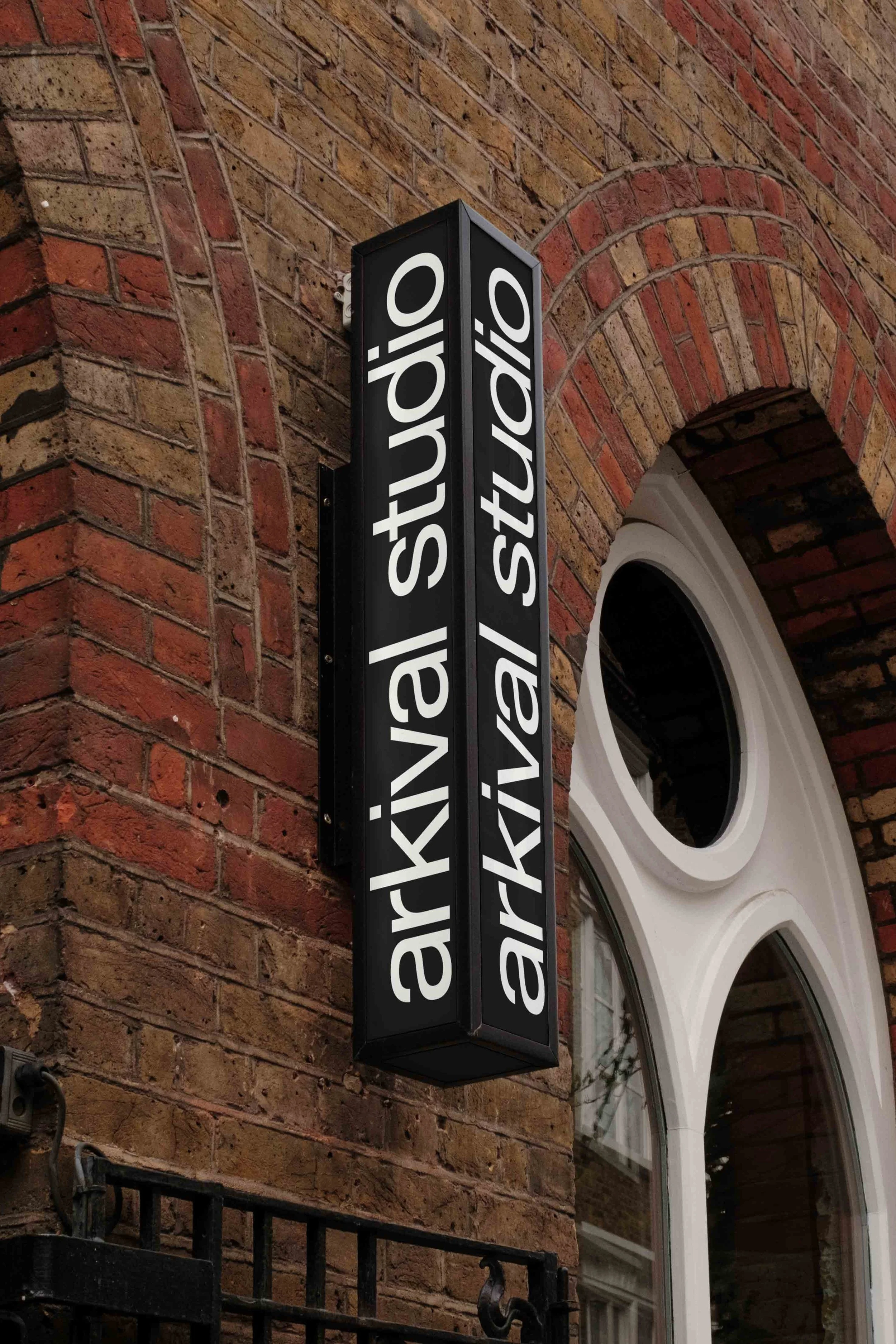 ARKIVAL_B5_SIGNS_04_1.jpg