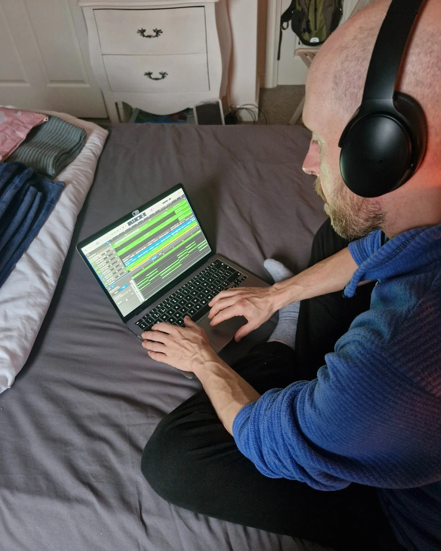 Working on one of my tracks.

Cross-legged on my bed, headphones on, zoomed right in. I find this kind of focus really regulating.

As a neurodivergent person, I often find starting new things difficult, especially being a beginner. It helps me to th