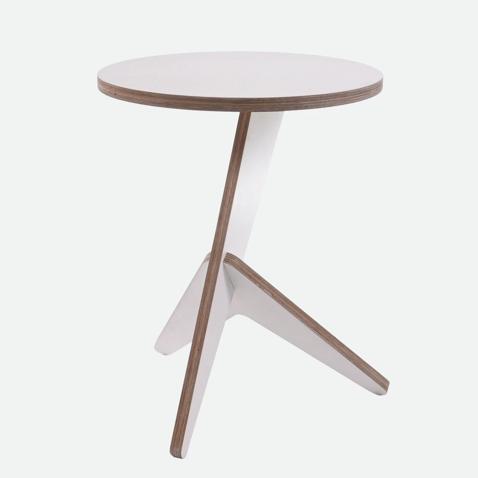 Fin side table – White Ply